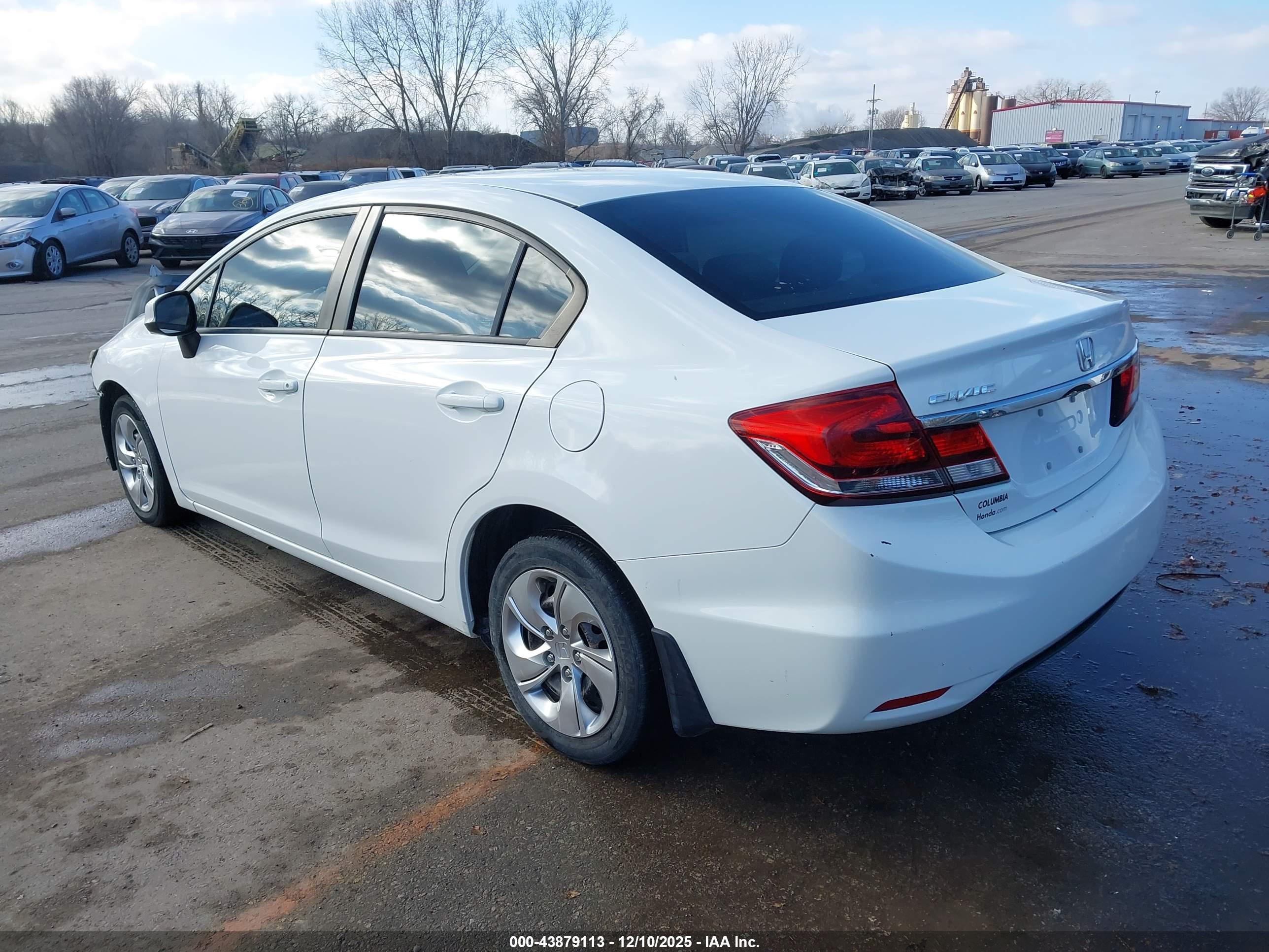 HONDA CIVIC image 3