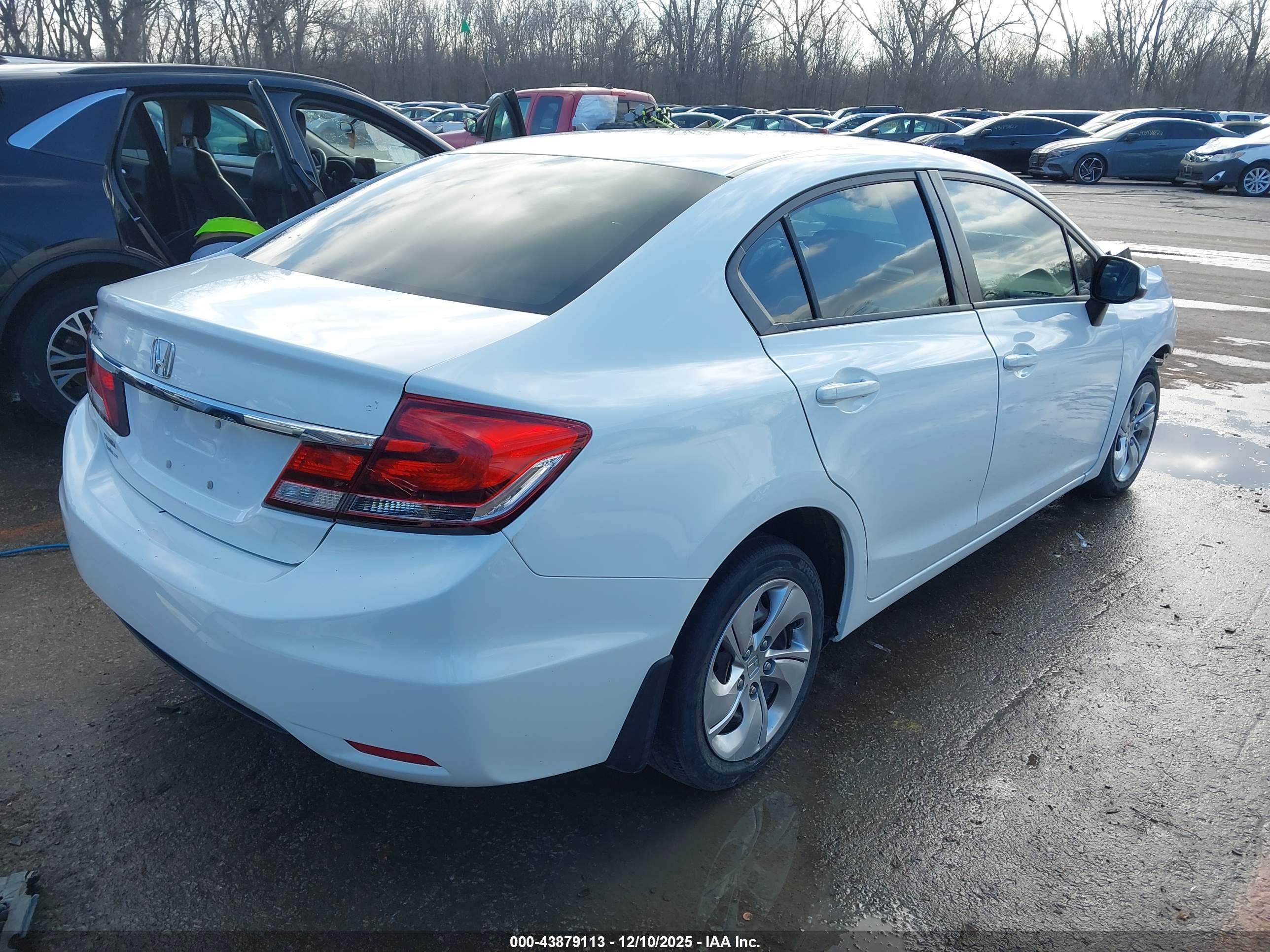 HONDA CIVIC image 4
