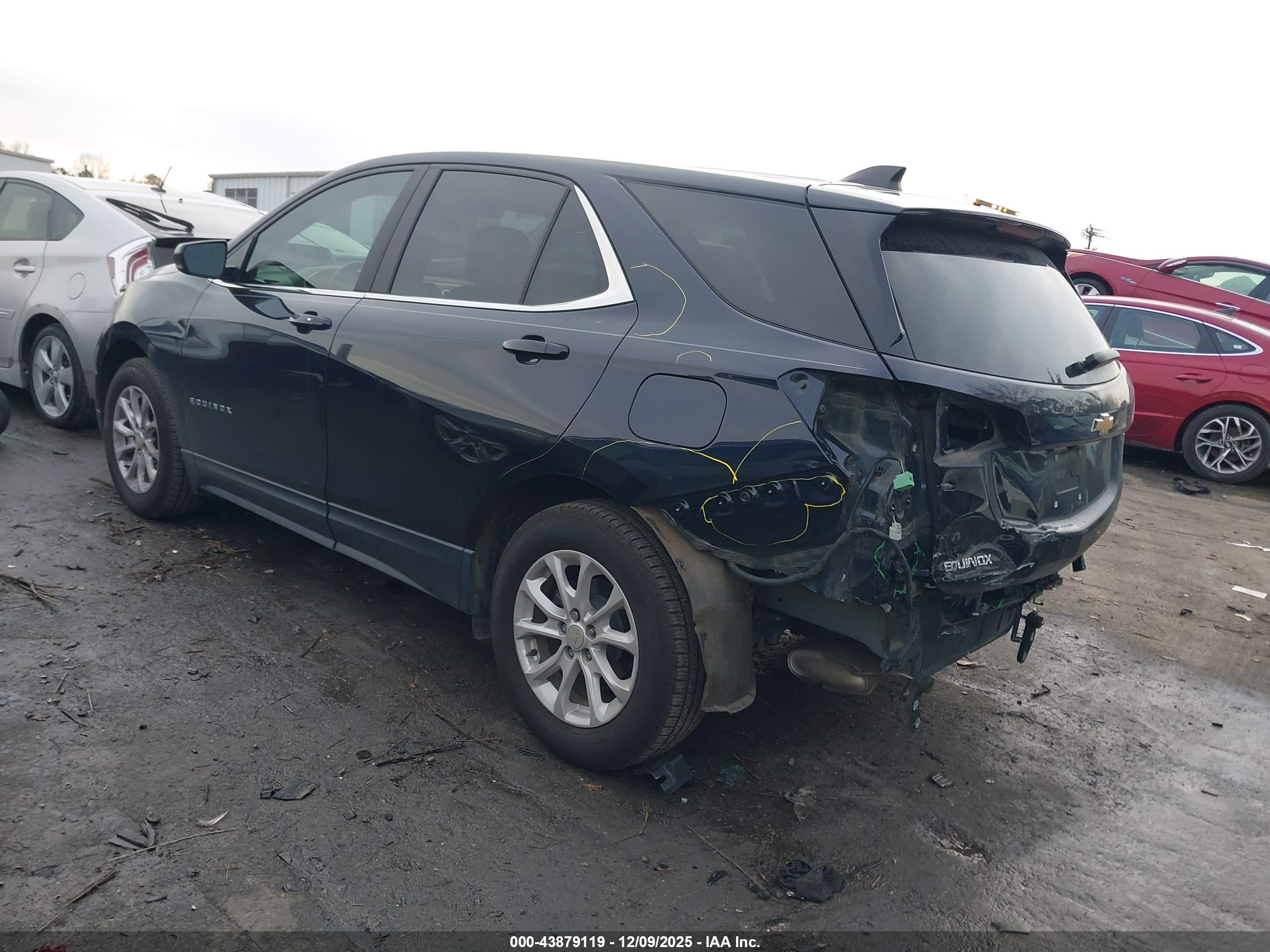CHEVROLET EQUINOX image 3