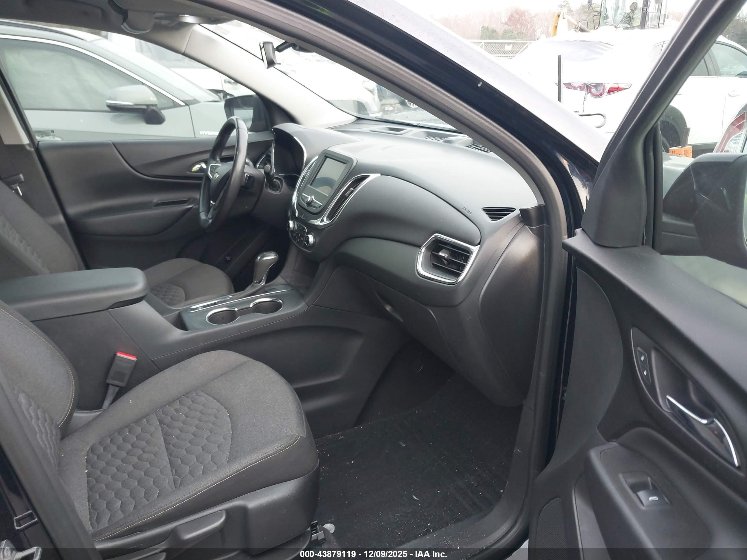 CHEVROLET EQUINOX image 5