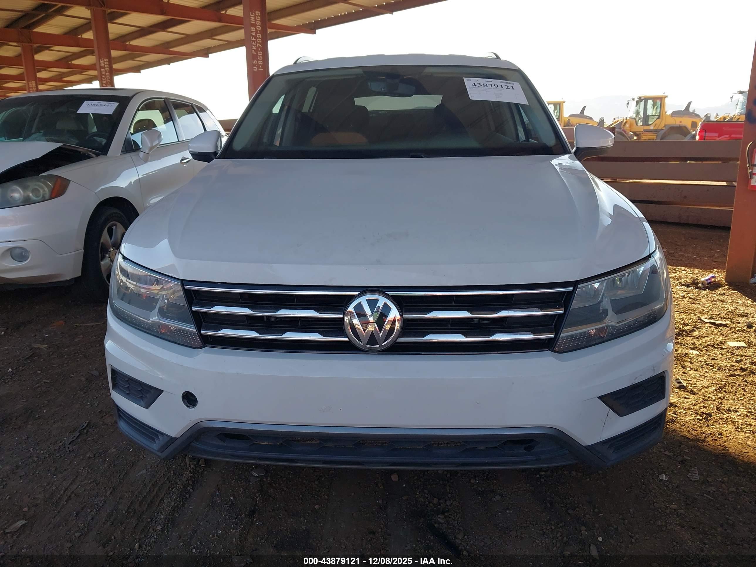 VOLKSWAGEN TIGUAN image 6