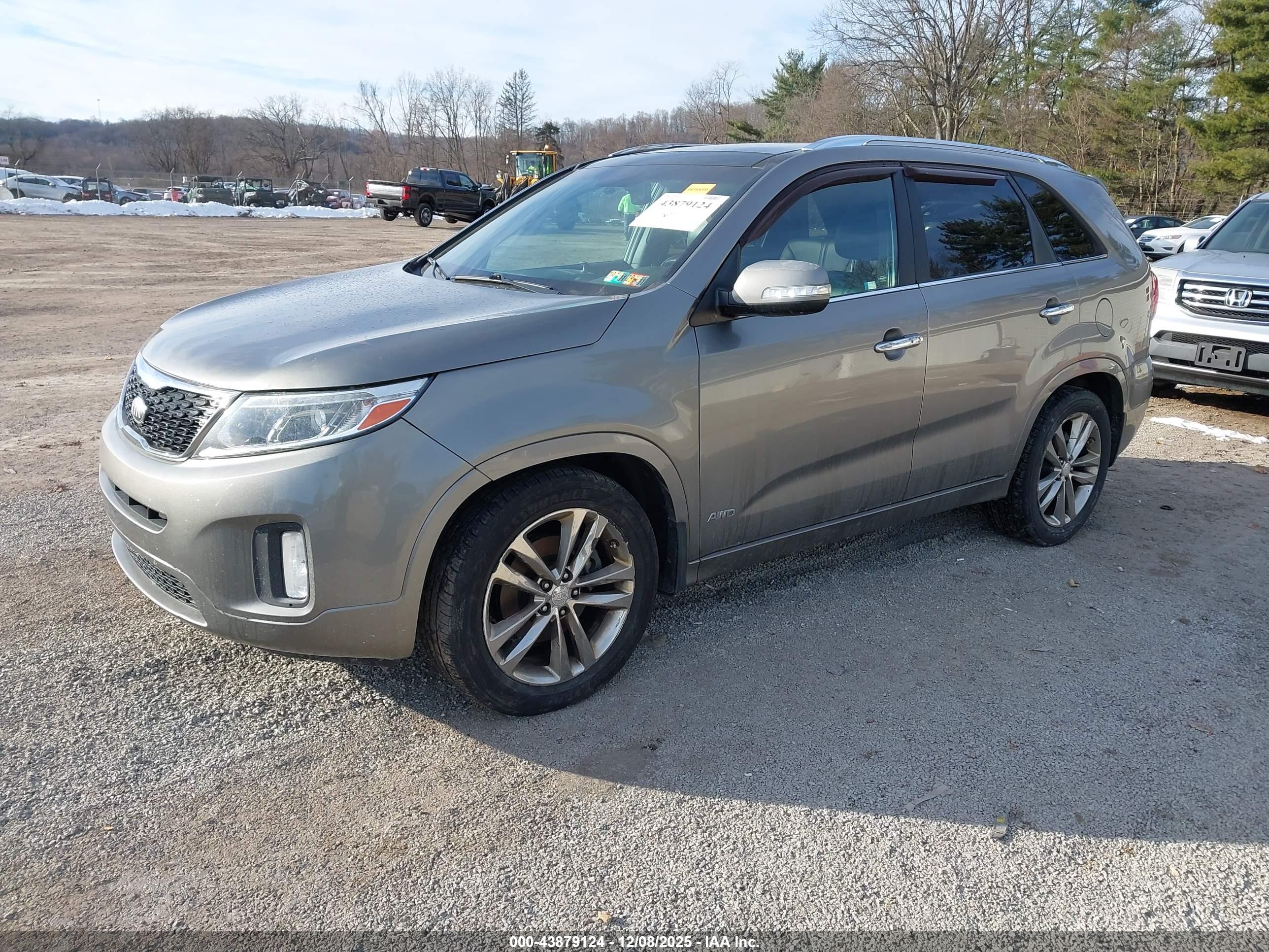 KIA SORENTO image 2
