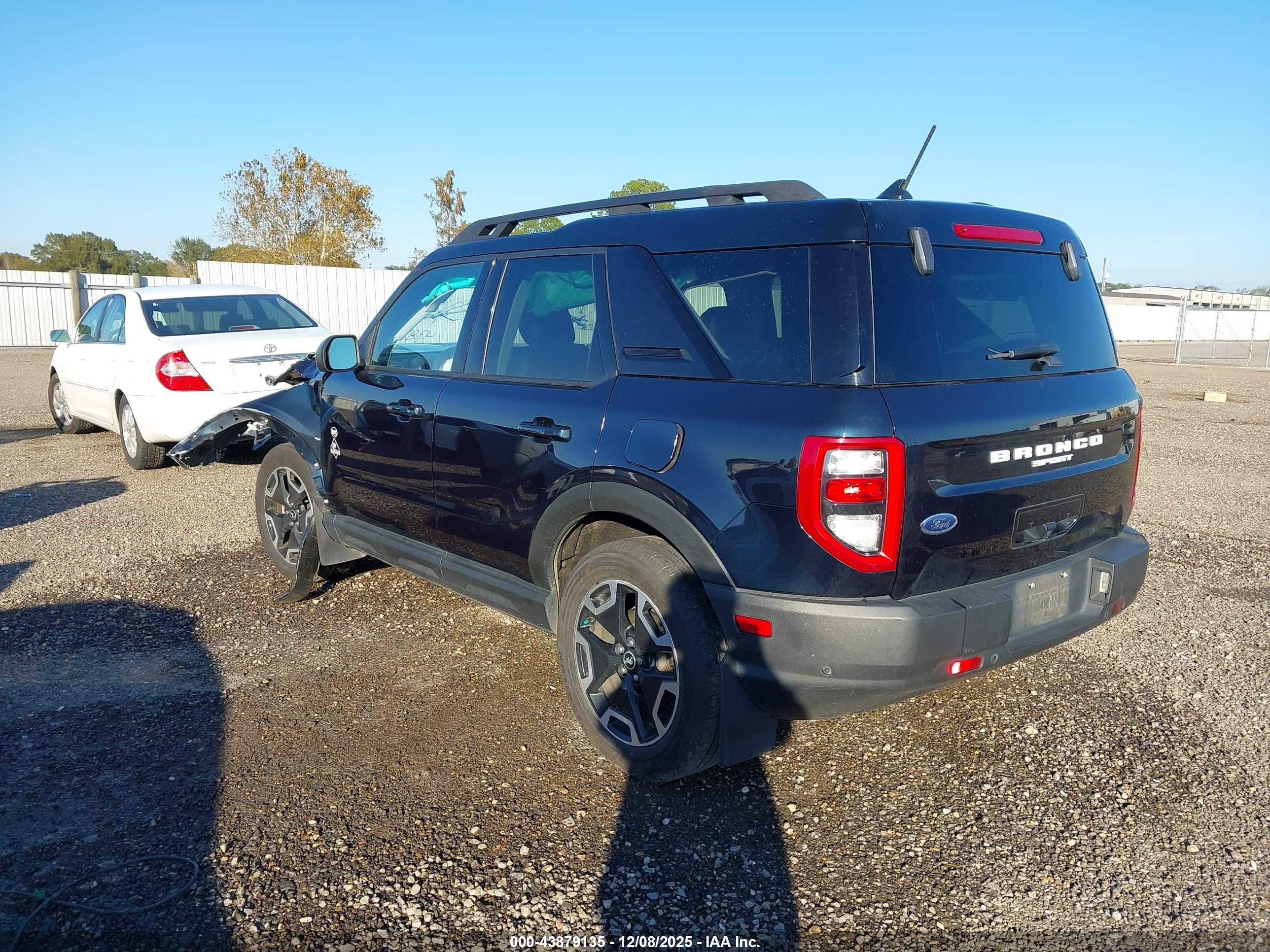FORD BRONCO image 3