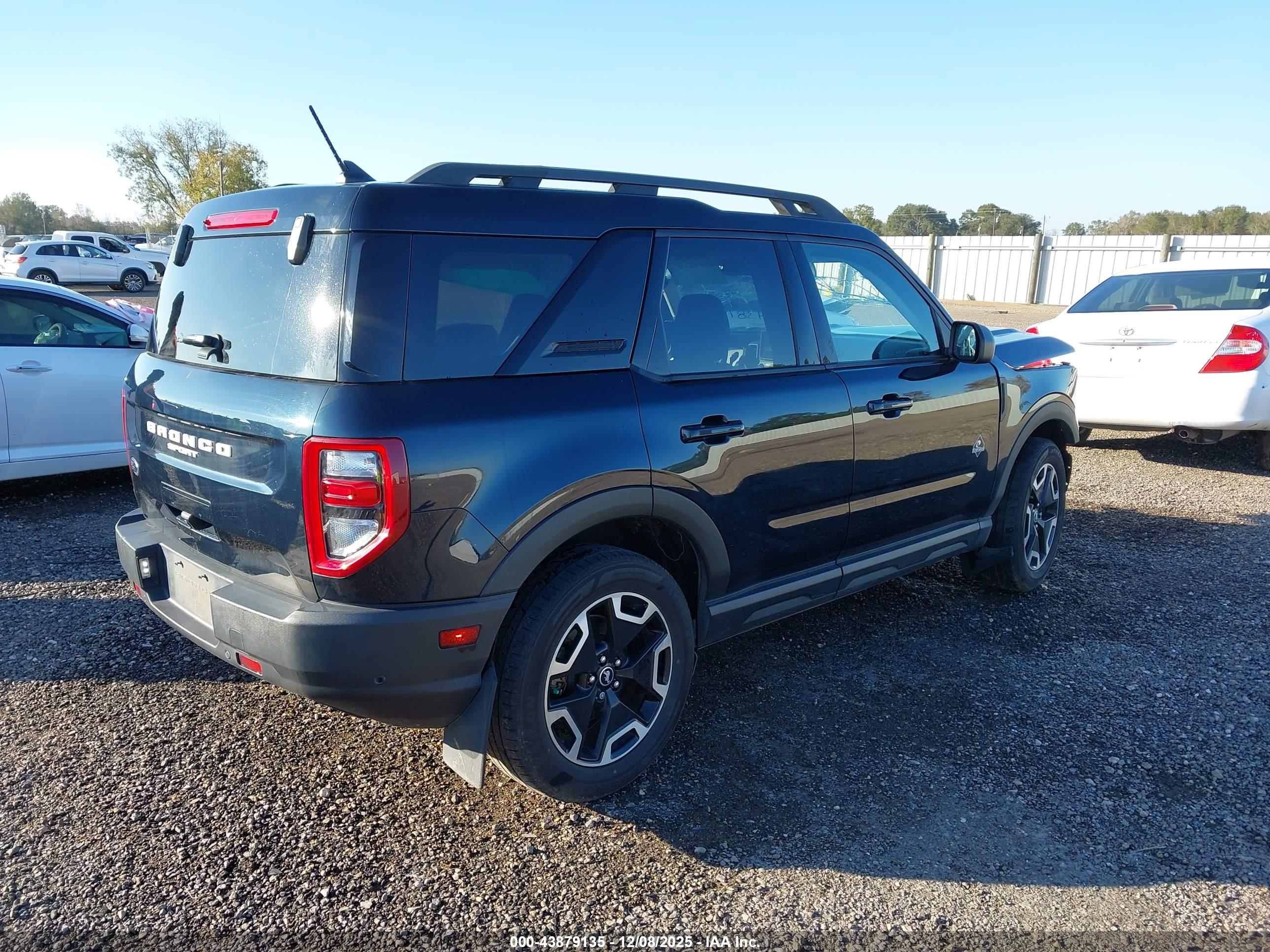FORD BRONCO image 4