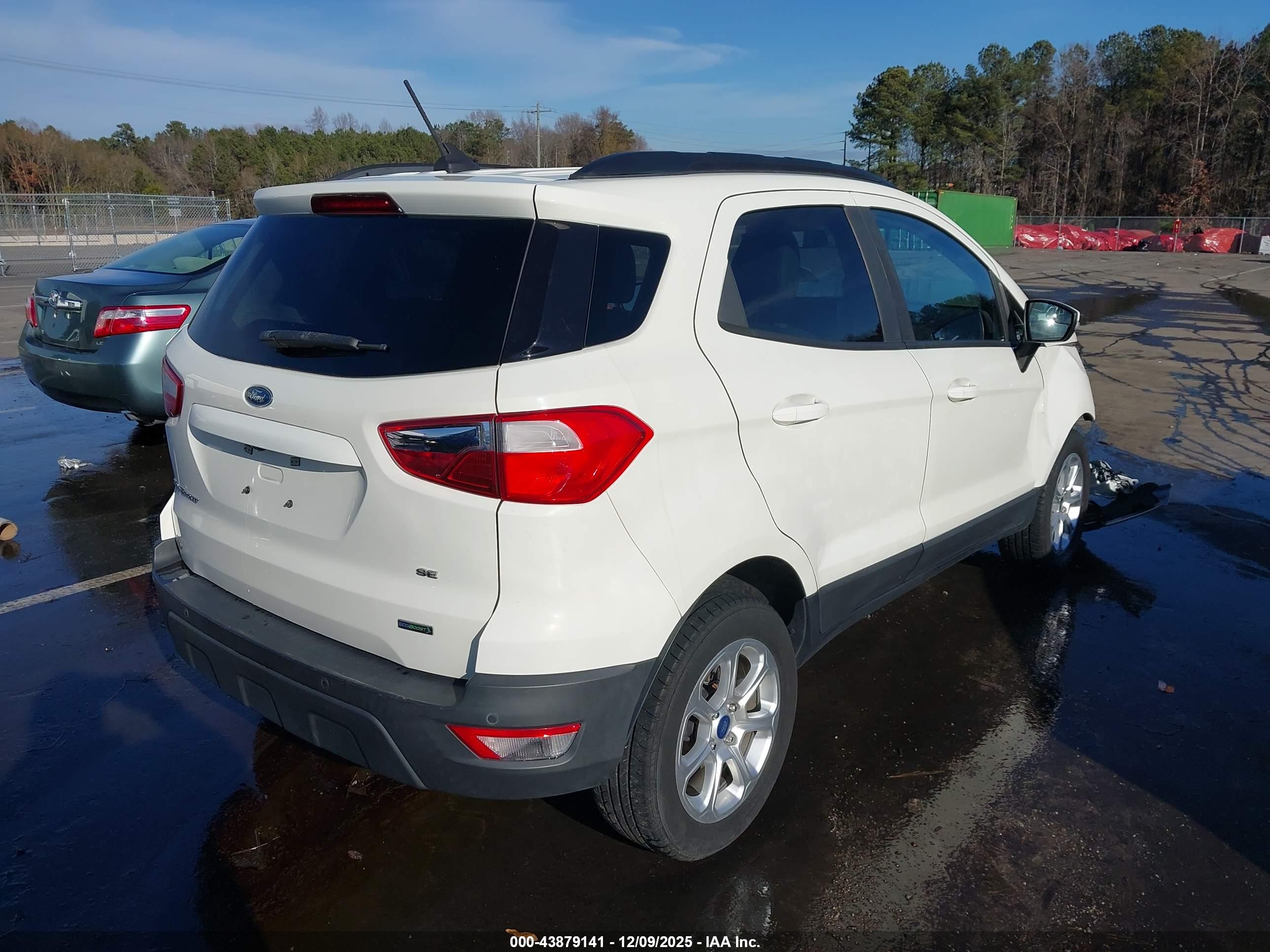 FORD ECOSPORT image 4