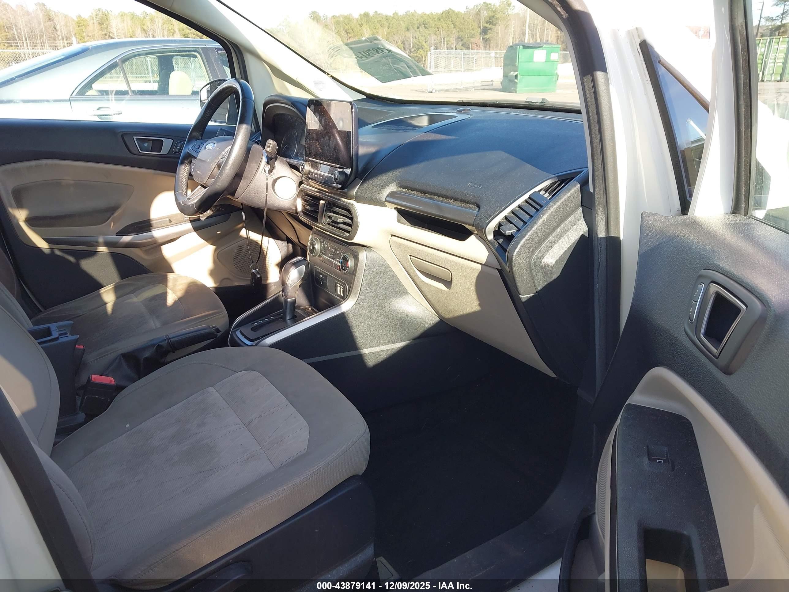 FORD ECOSPORT image 5