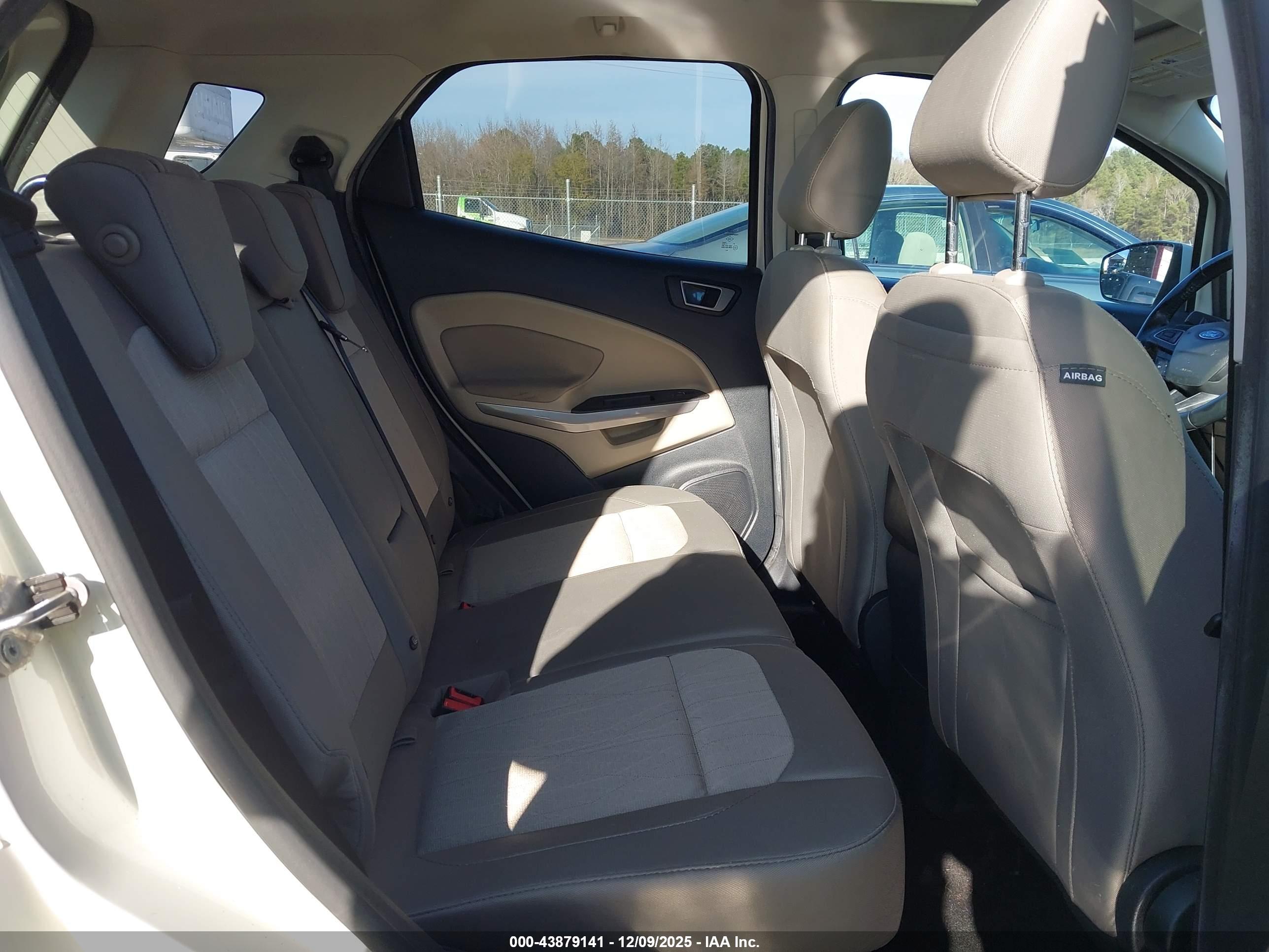 FORD ECOSPORT image 8