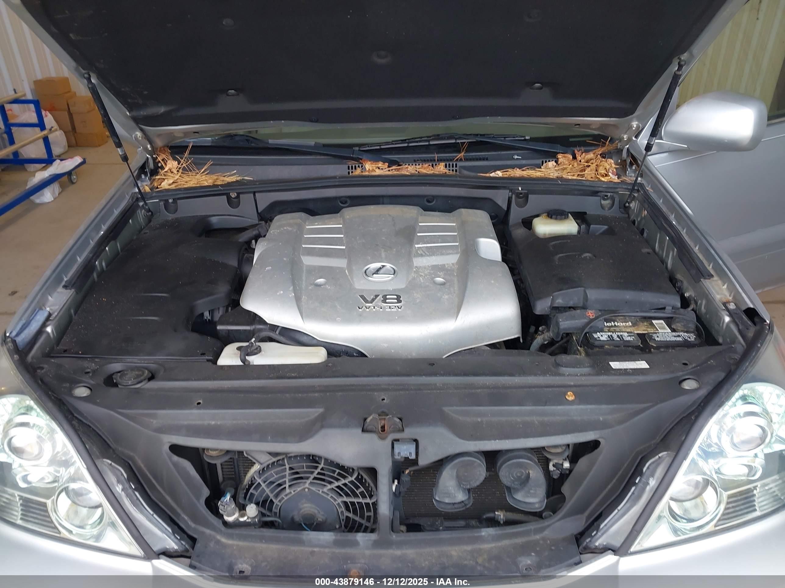 LEXUS GX image 10