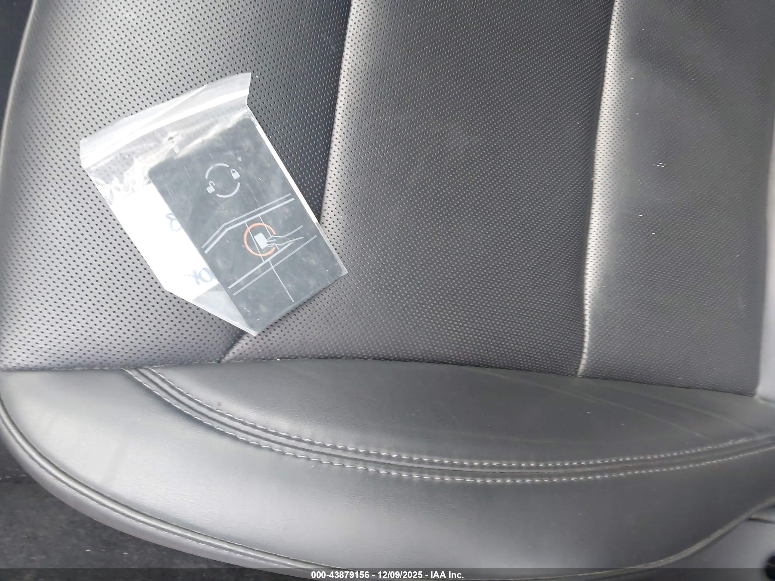 TESLA MODEL image 11
