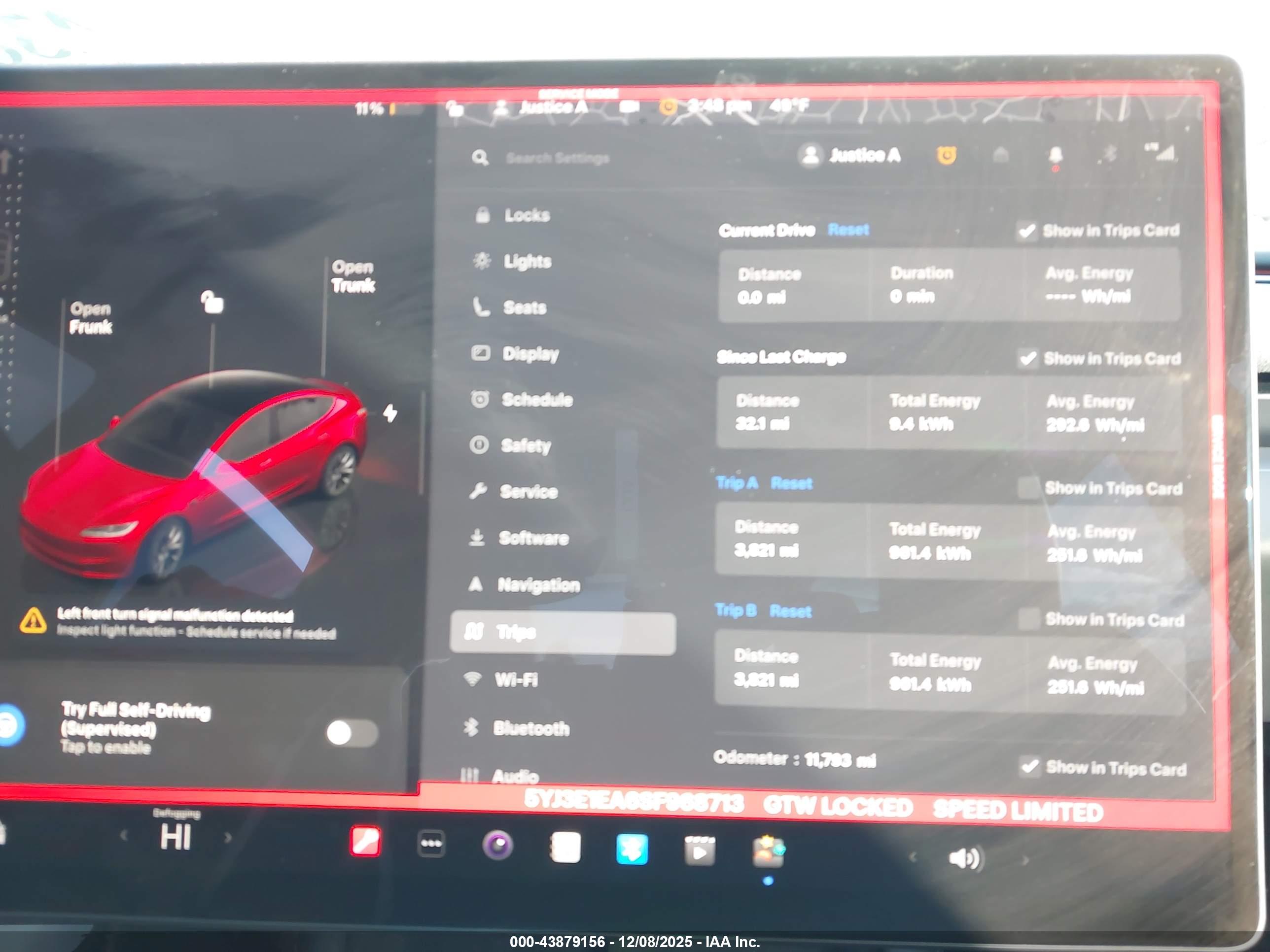 TESLA MODEL image 7