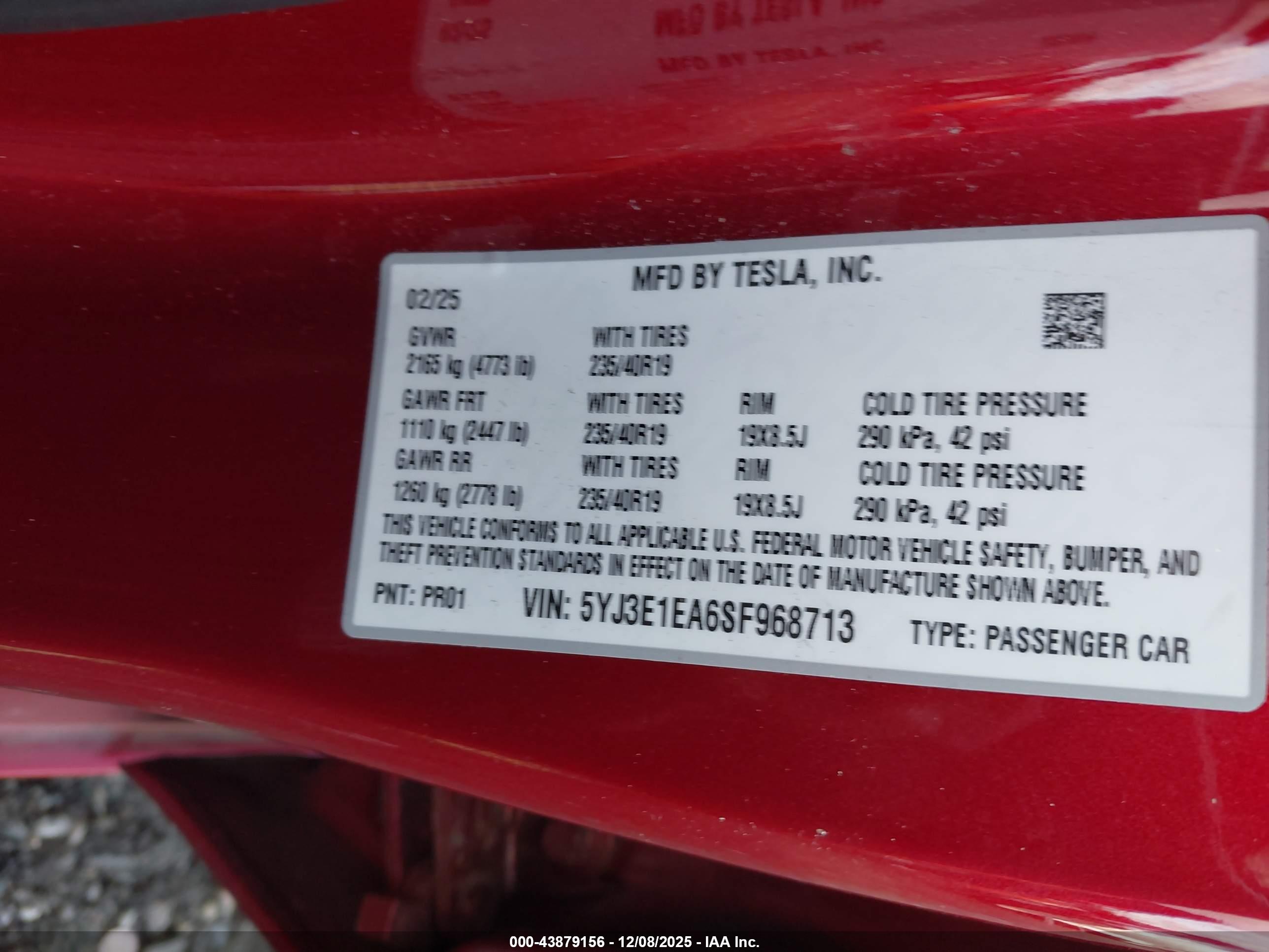 TESLA MODEL image 9