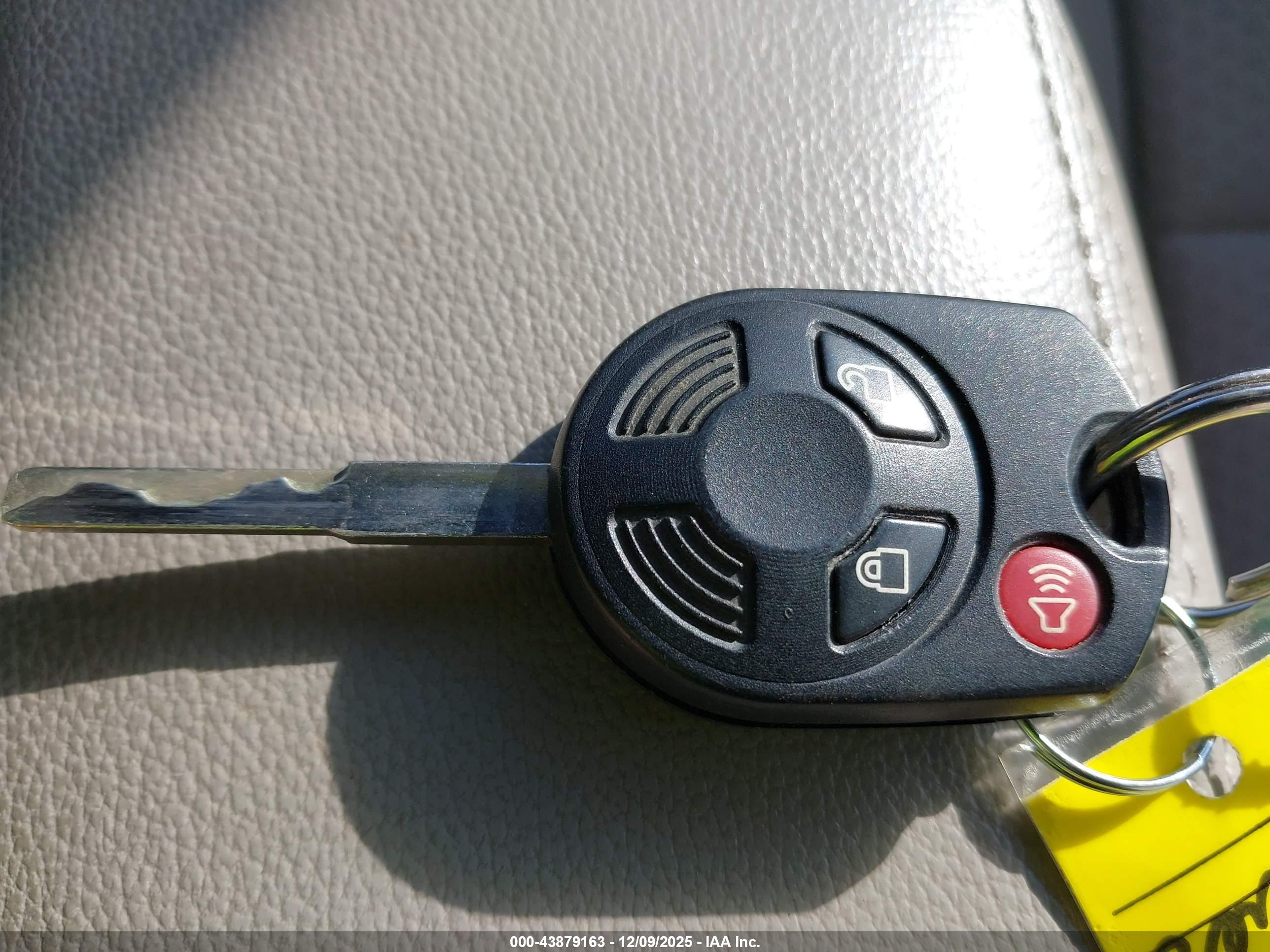 FORD ESCAPE image 11