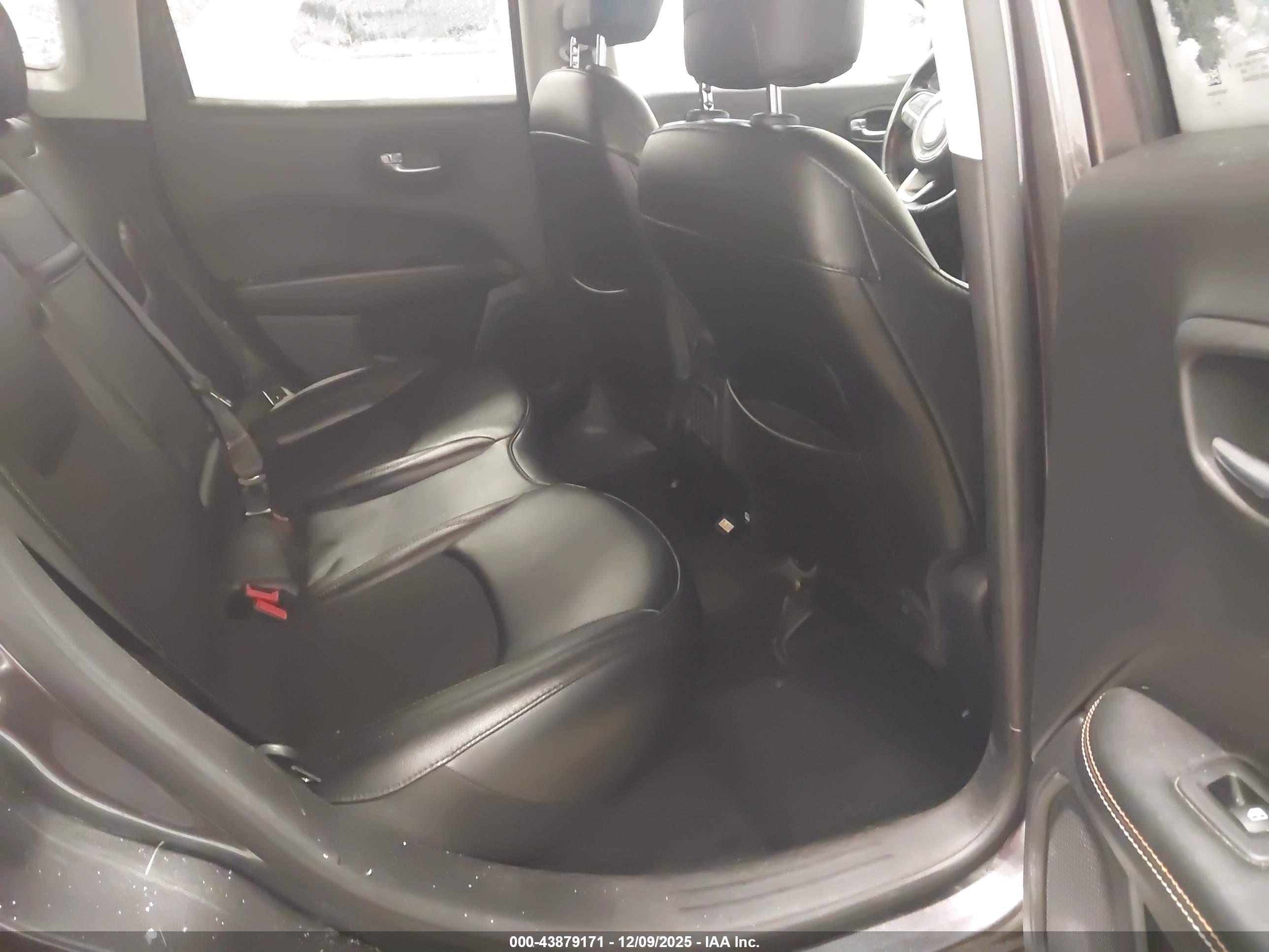 JEEP COMPASS image 8