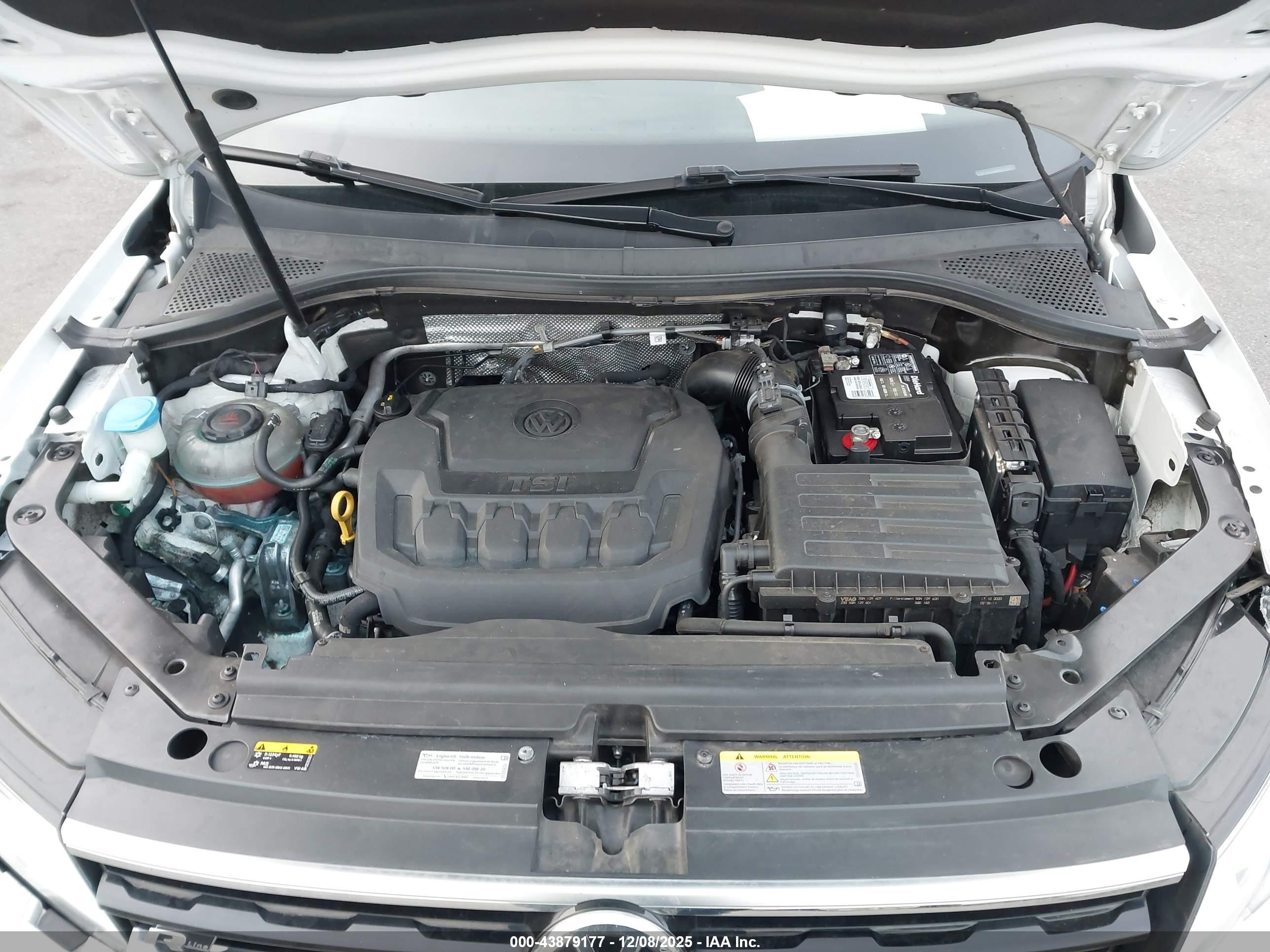 VOLKSWAGEN TIGUAN image 10