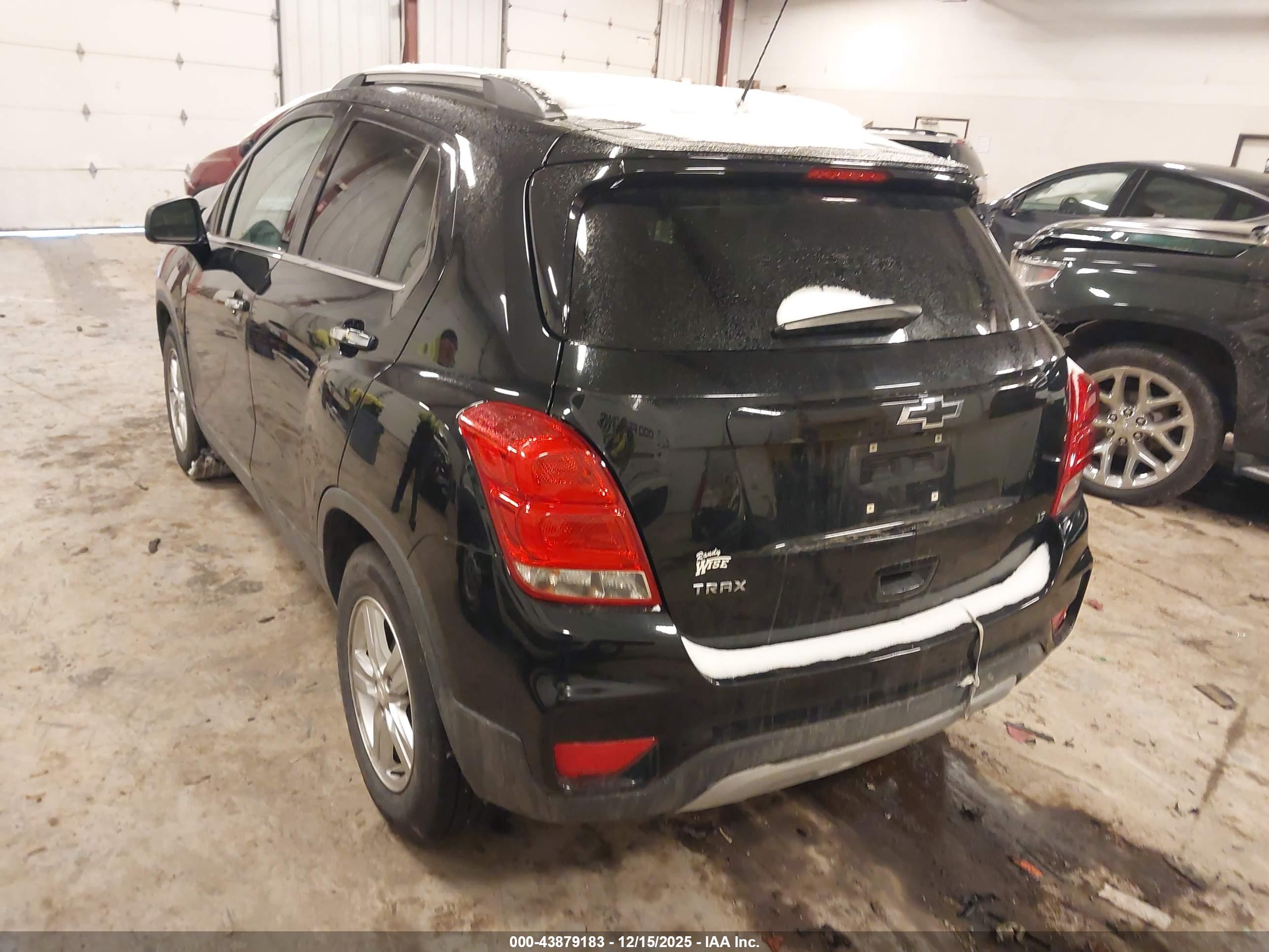 CHEVROLET TRAX image 3