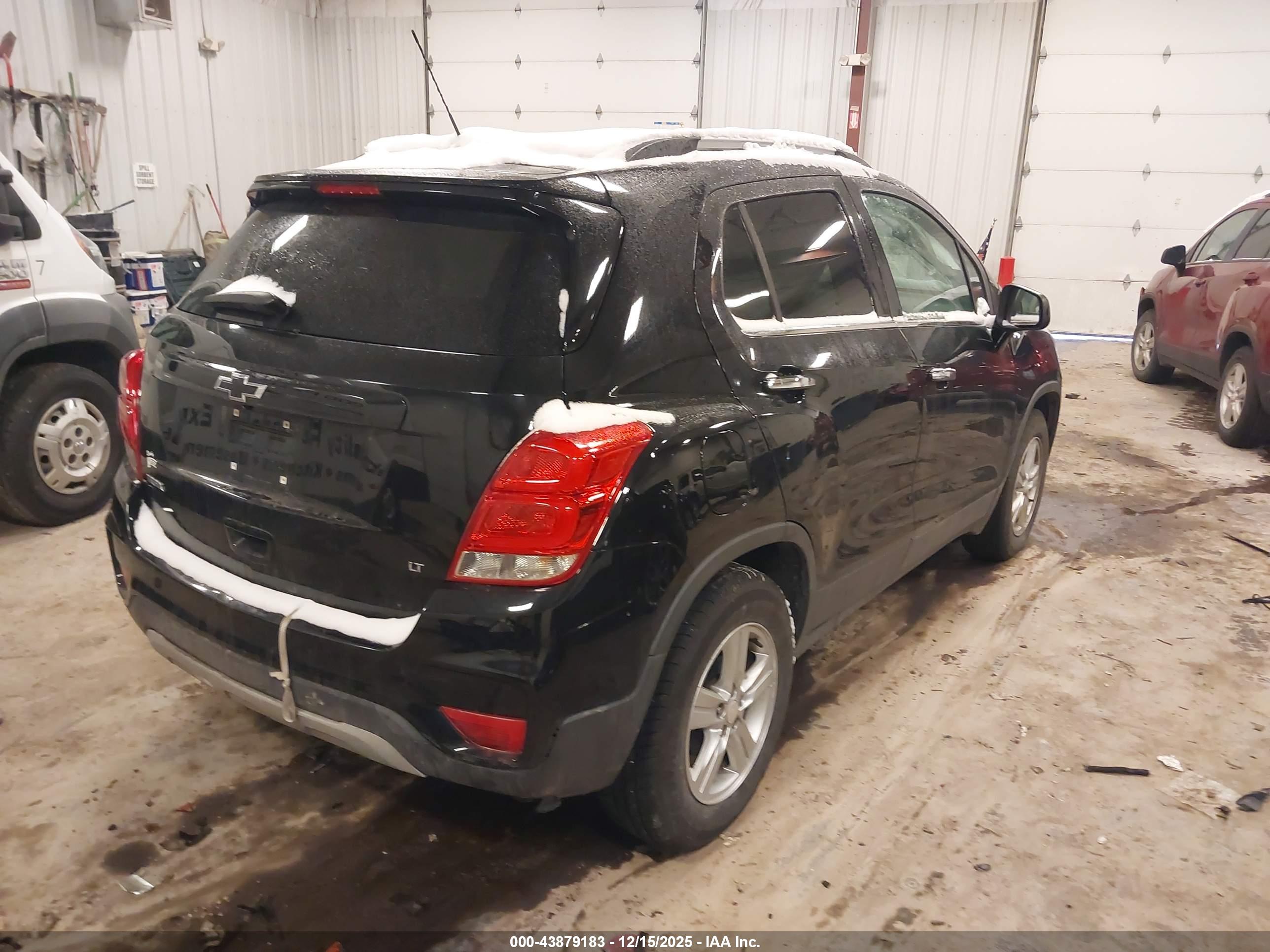 CHEVROLET TRAX image 4