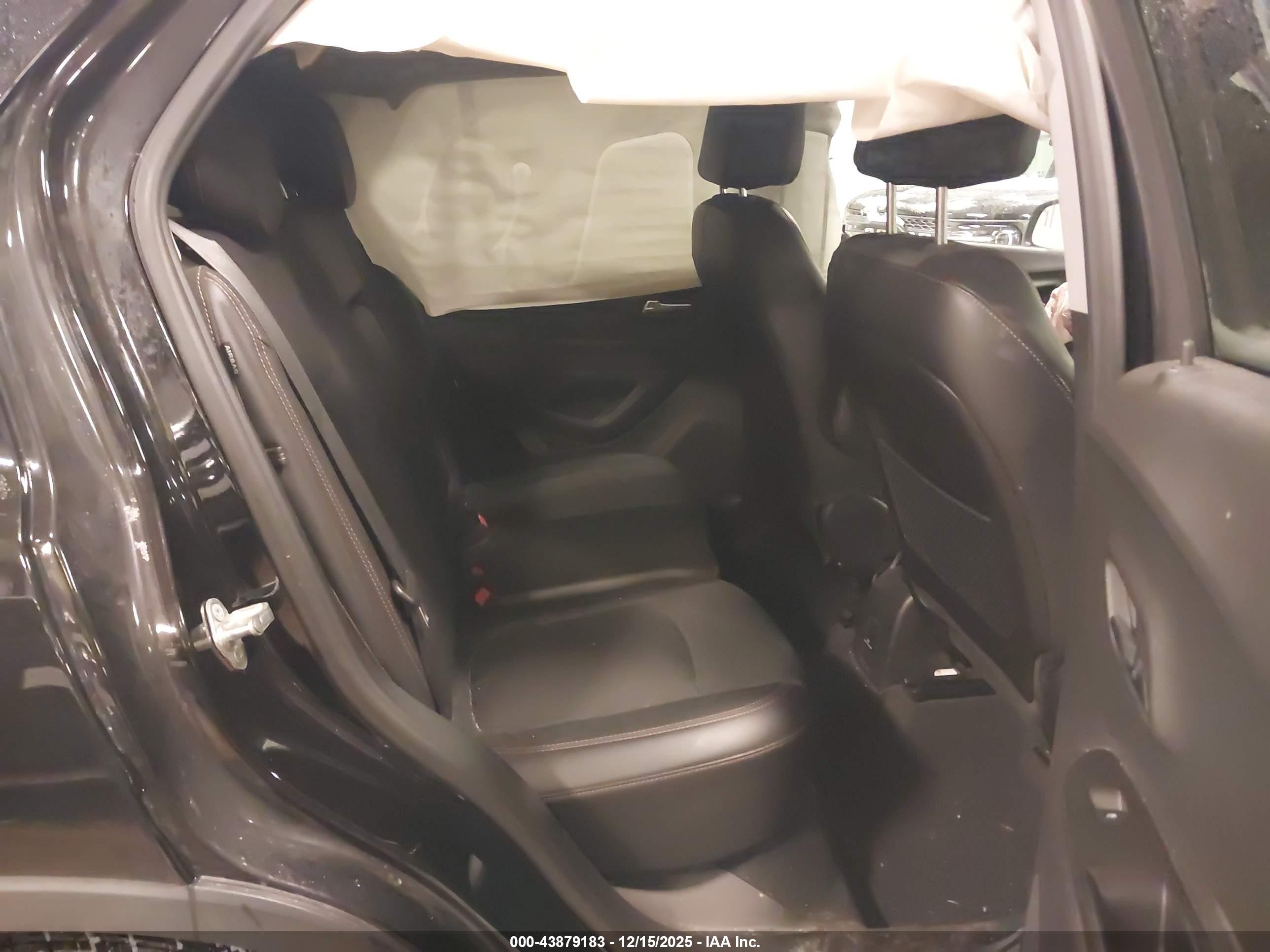 CHEVROLET TRAX image 8
