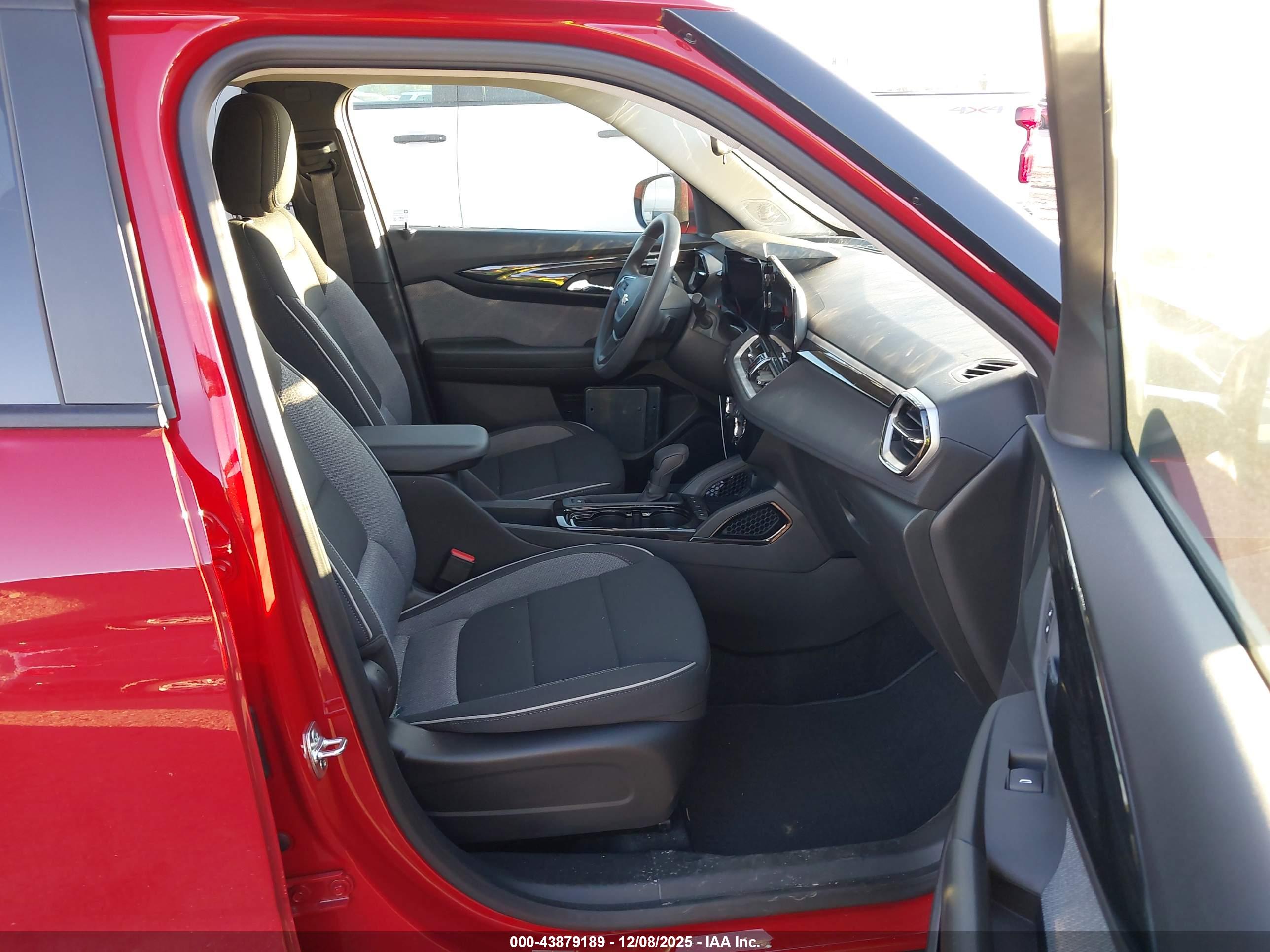 CHEVROLET TRAILBLAZER image 5