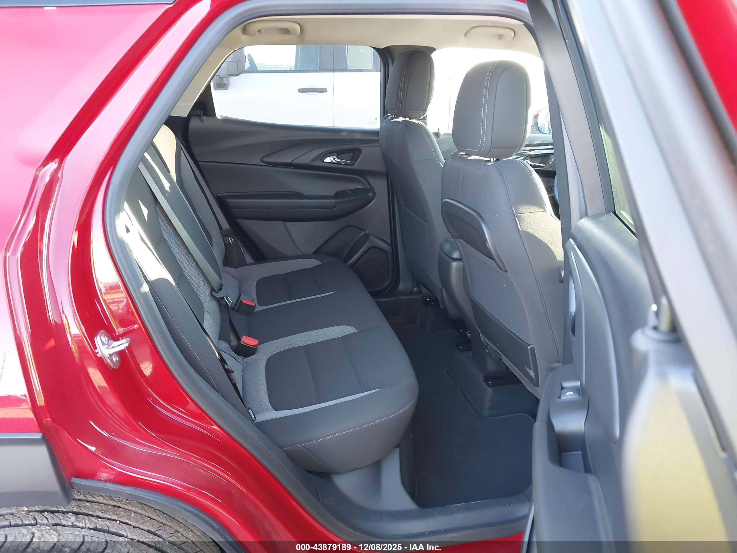 CHEVROLET TRAILBLAZER image 8