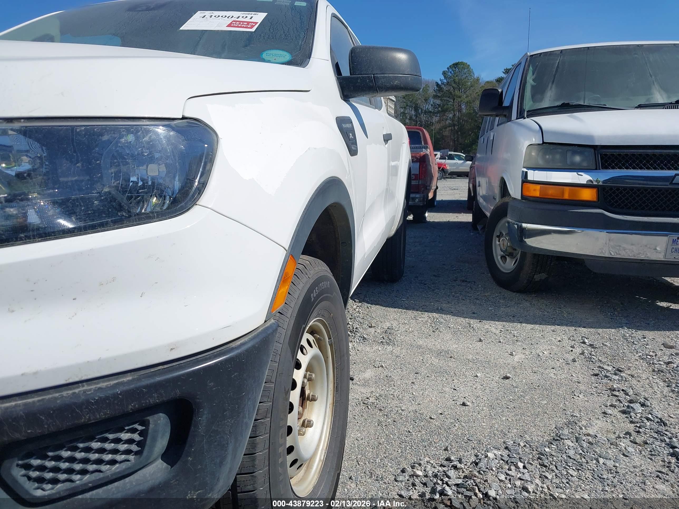 FORD RANGER image 6