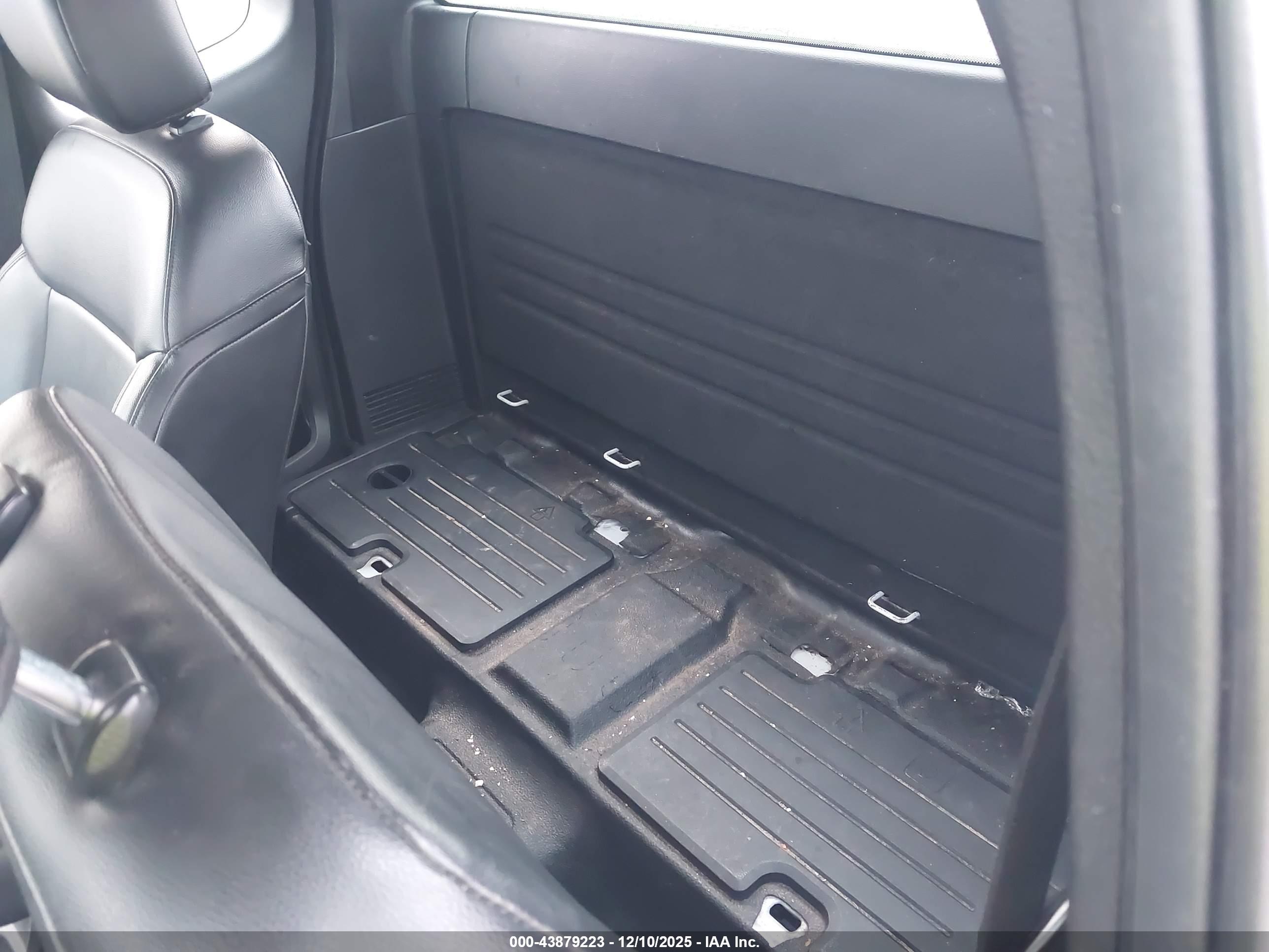 FORD RANGER image 8