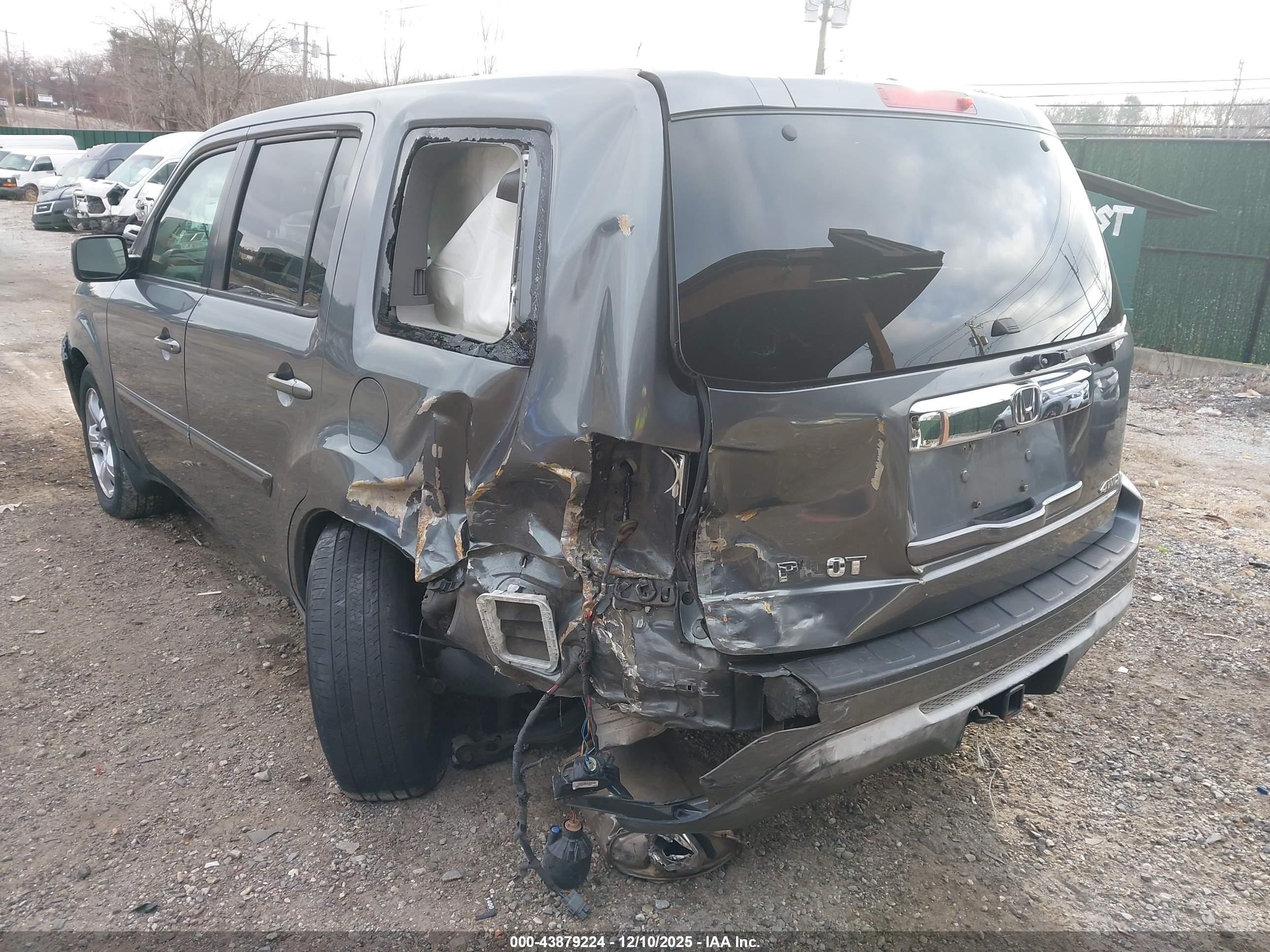 HONDA PILOT image 6