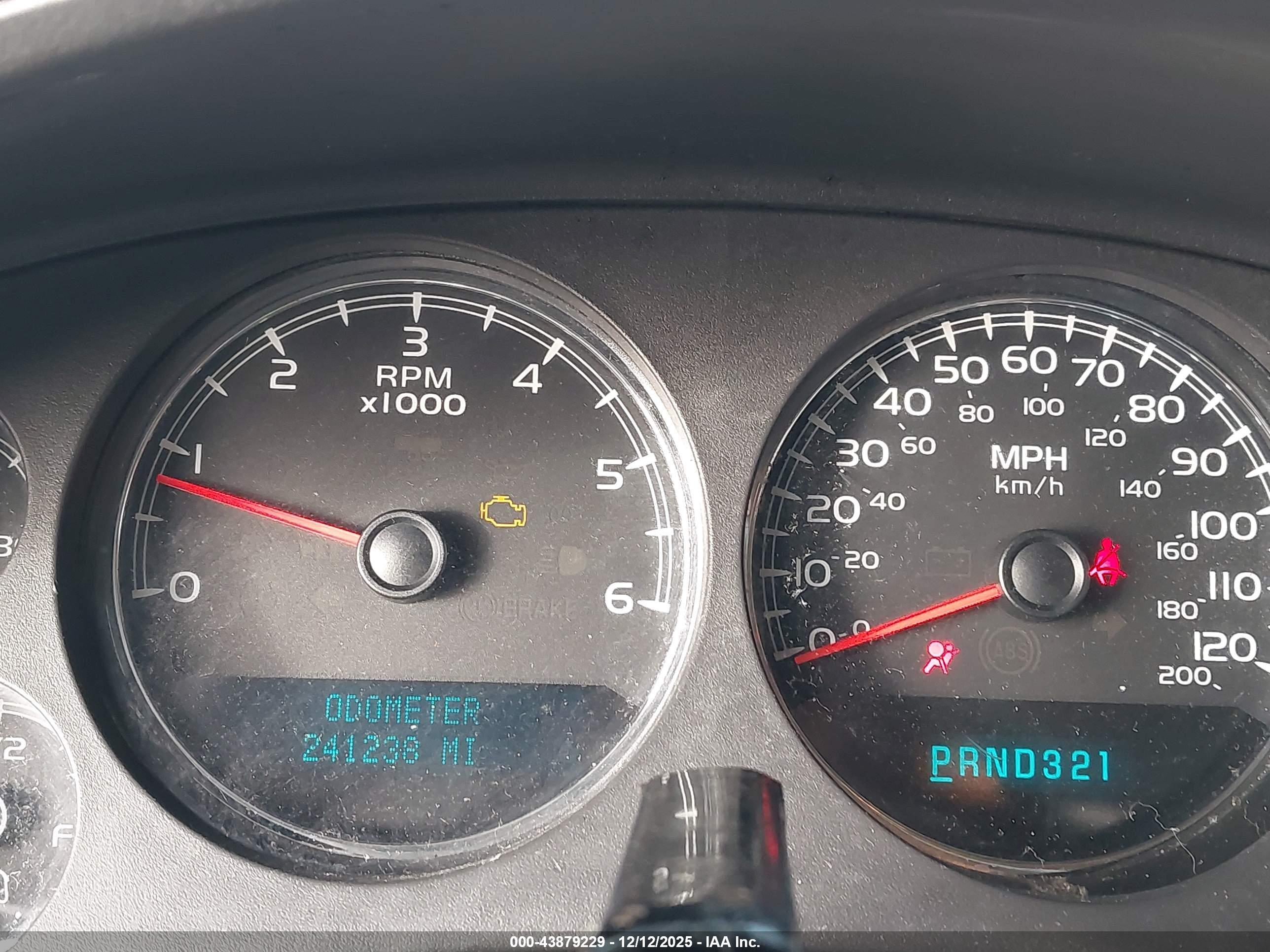 GMC YUKON image 7