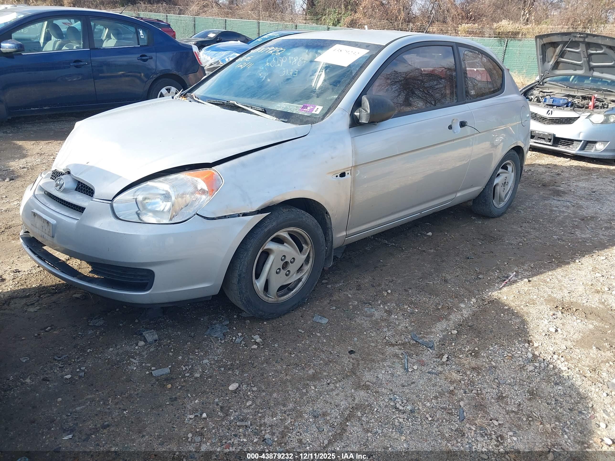 HYUNDAI ACCENT image 2