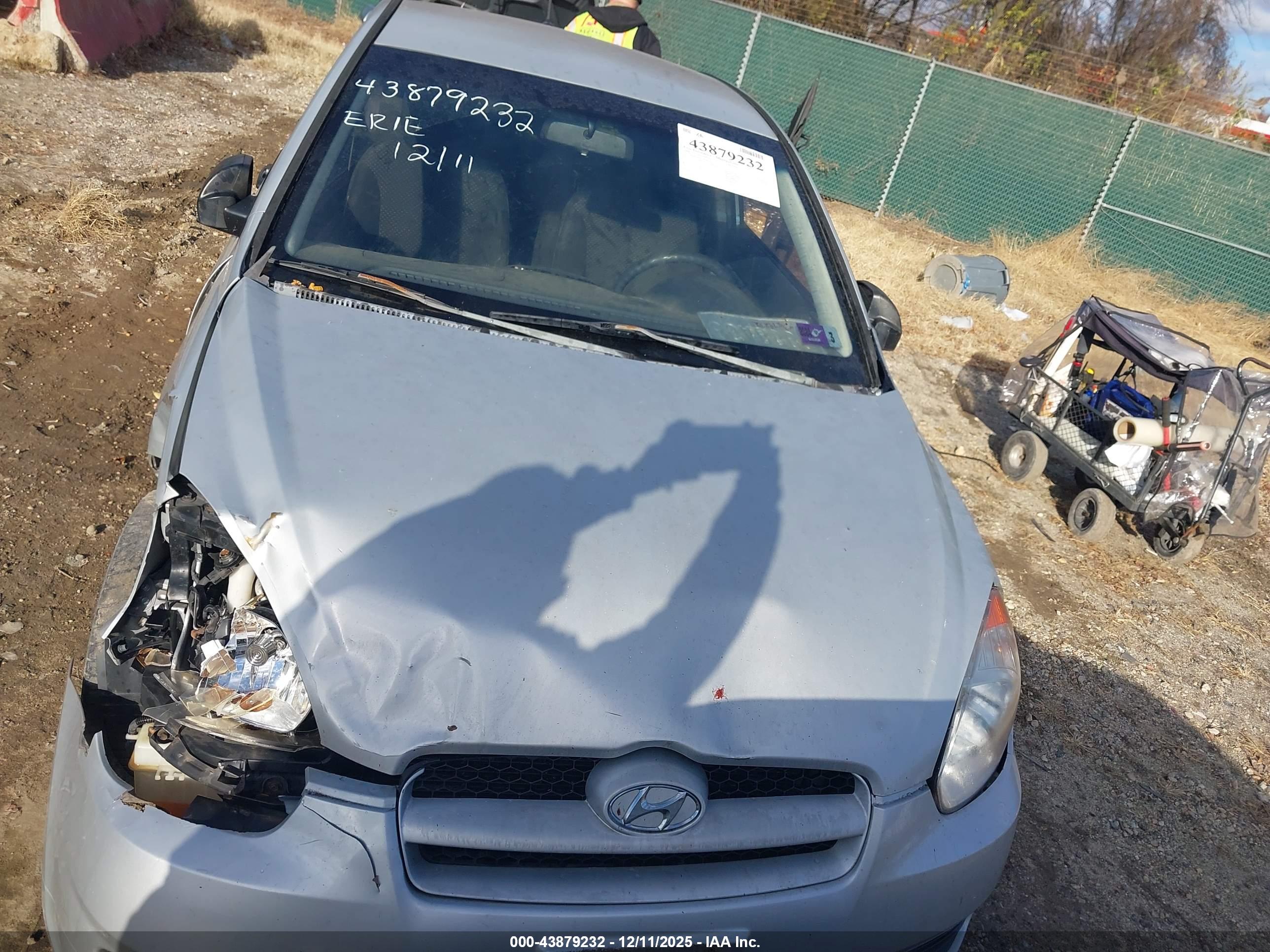 HYUNDAI ACCENT image 6
