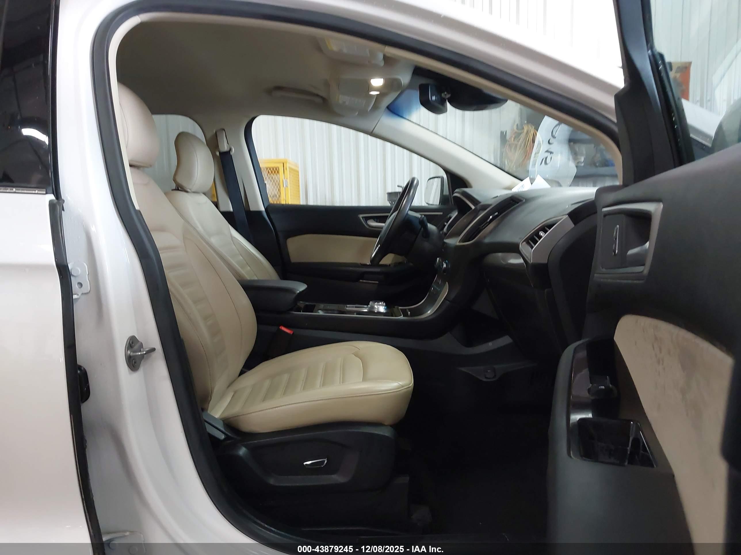 FORD EDGE image 5
