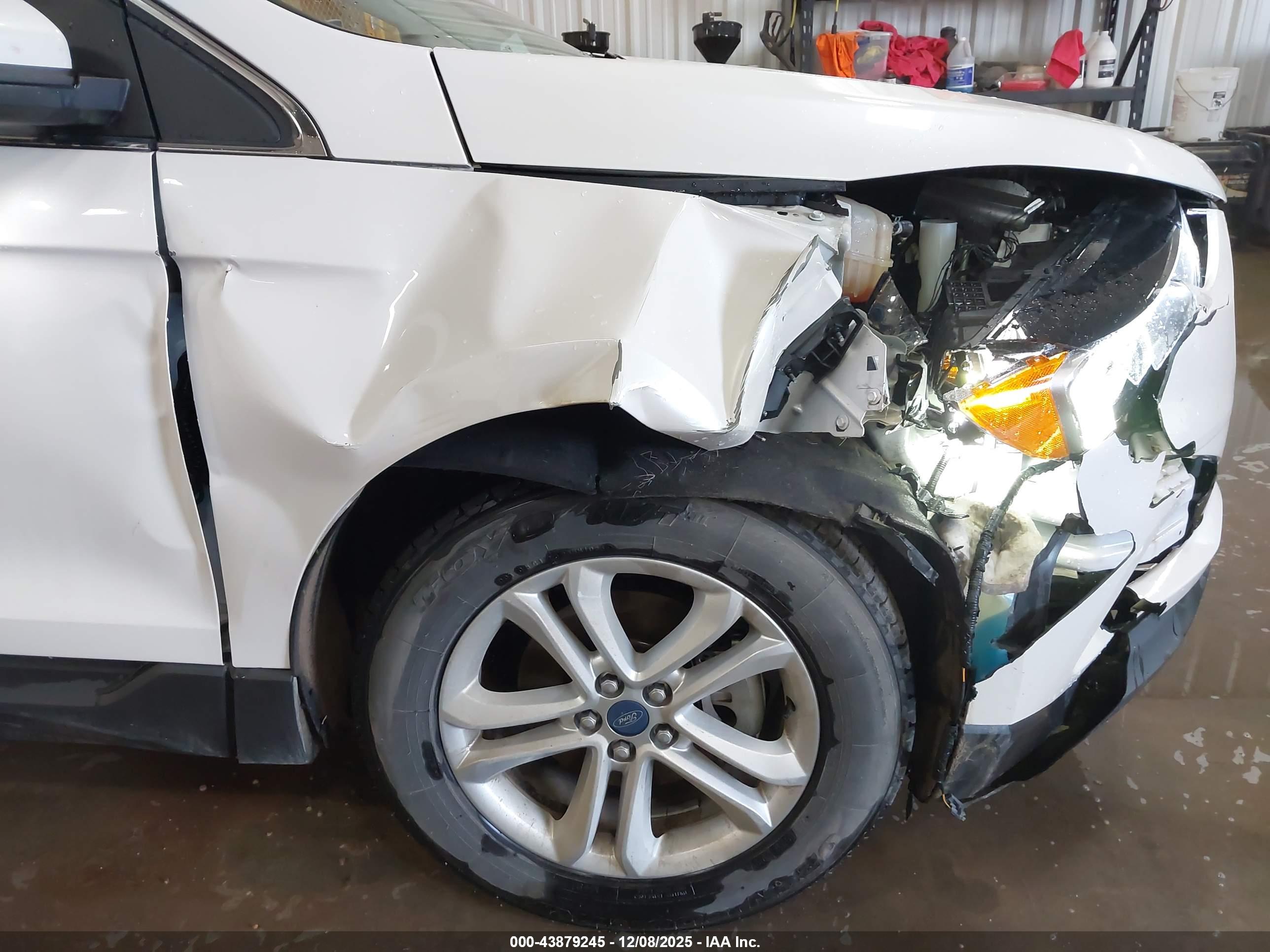 FORD EDGE image 6