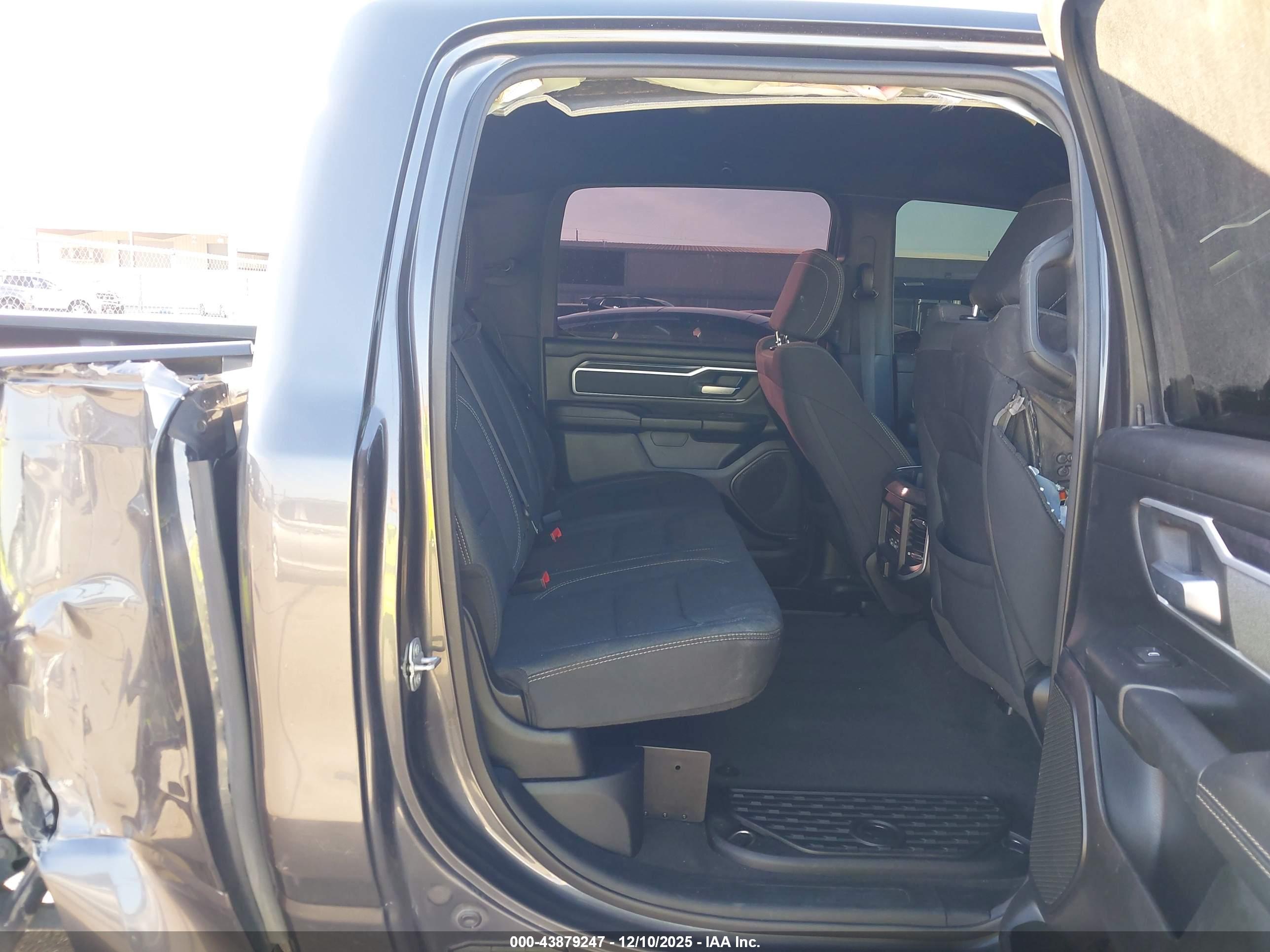 RAM 1500 image 8