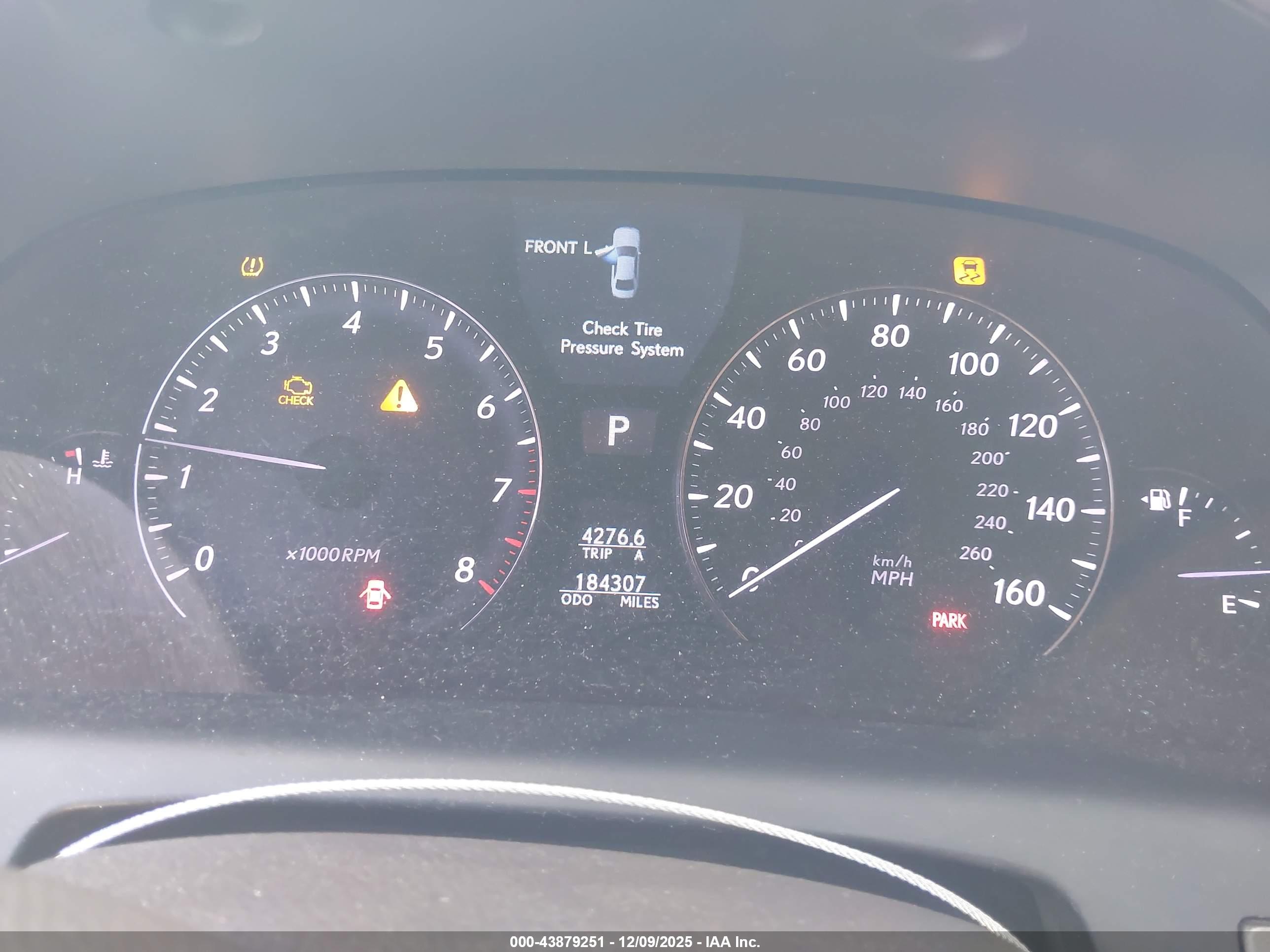 LEXUS LS image 7
