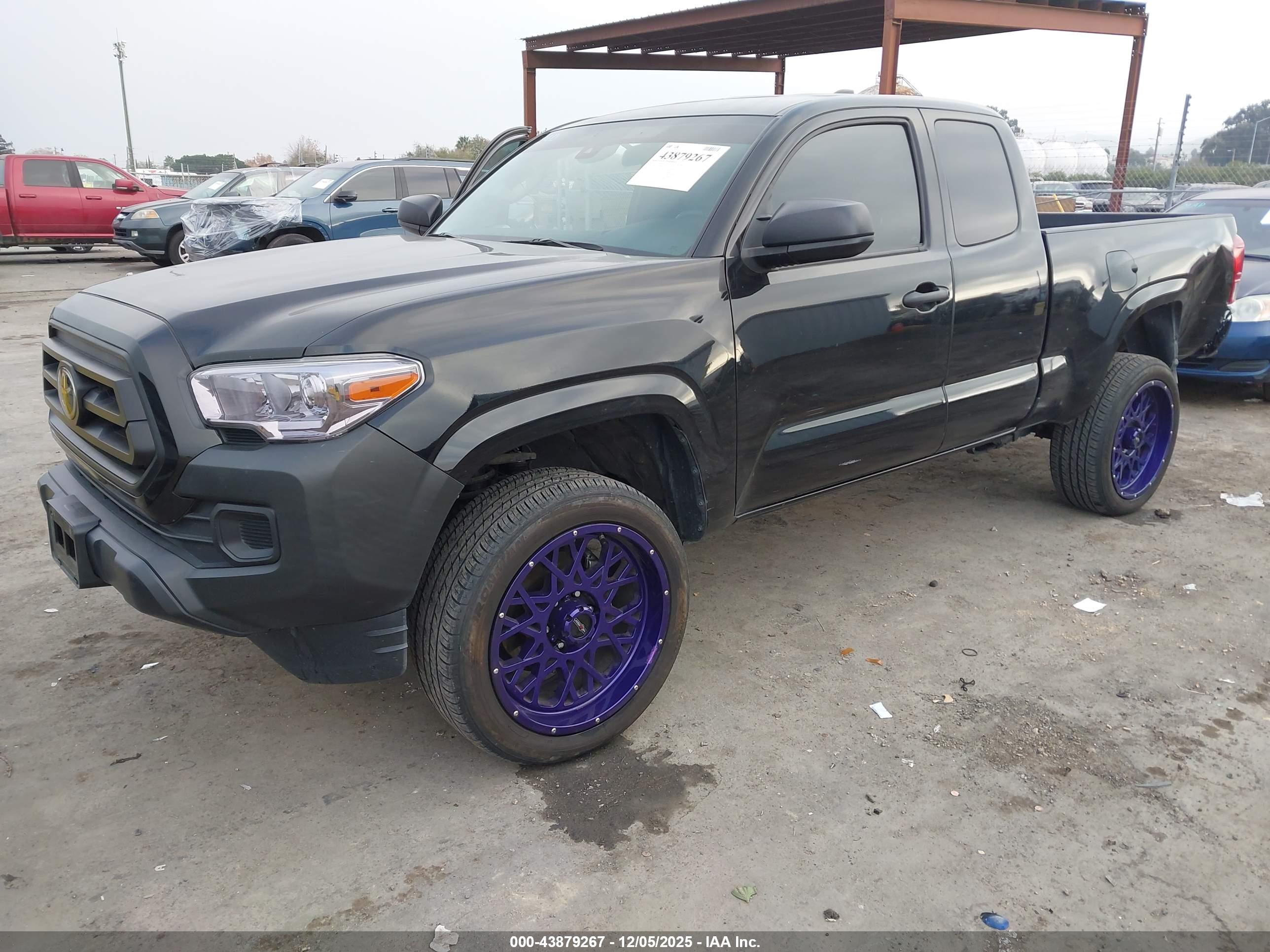 TOYOTA TACOMA image 2