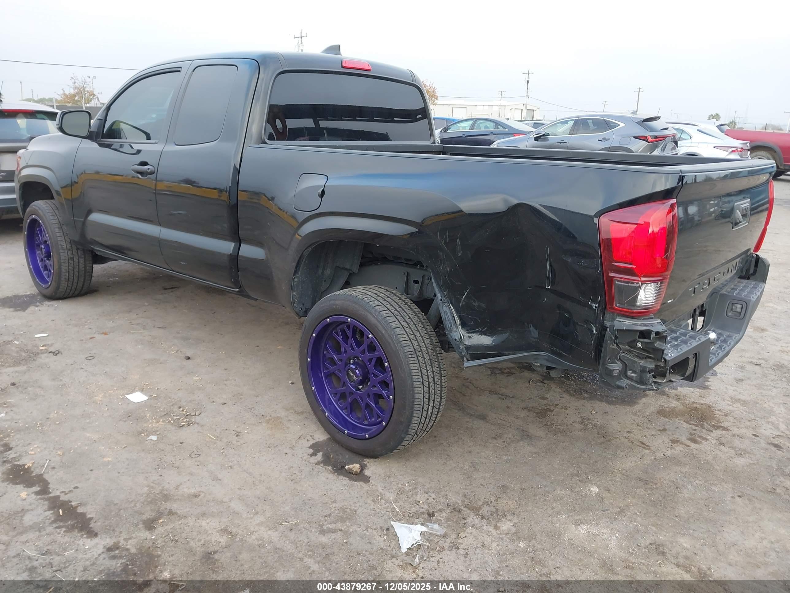 TOYOTA TACOMA image 3