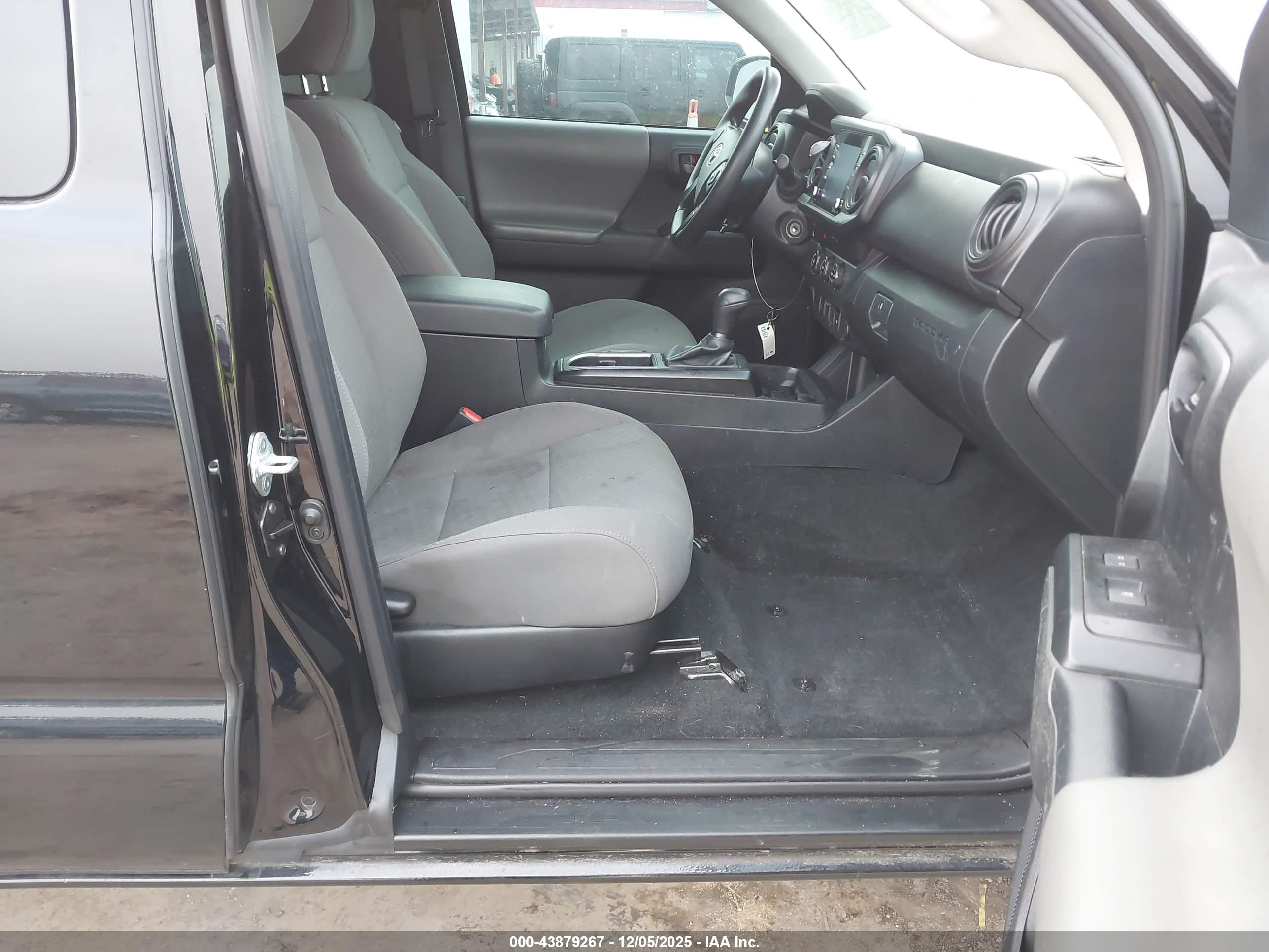 TOYOTA TACOMA image 5