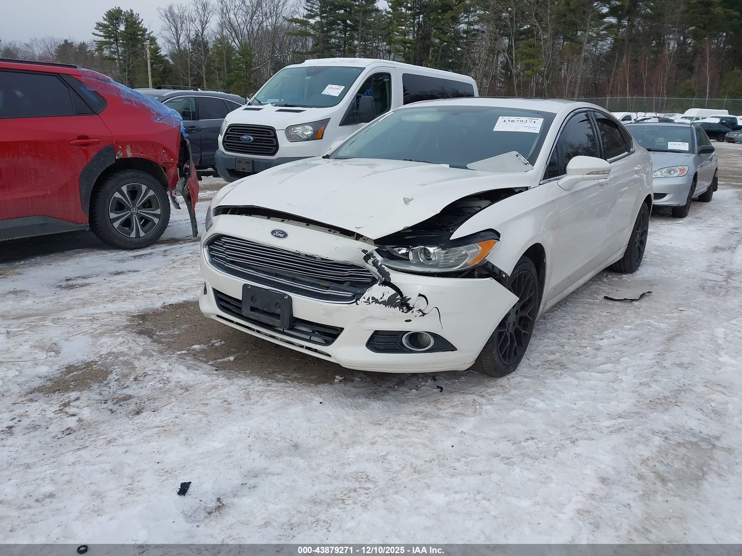 FORD FUSION image 2