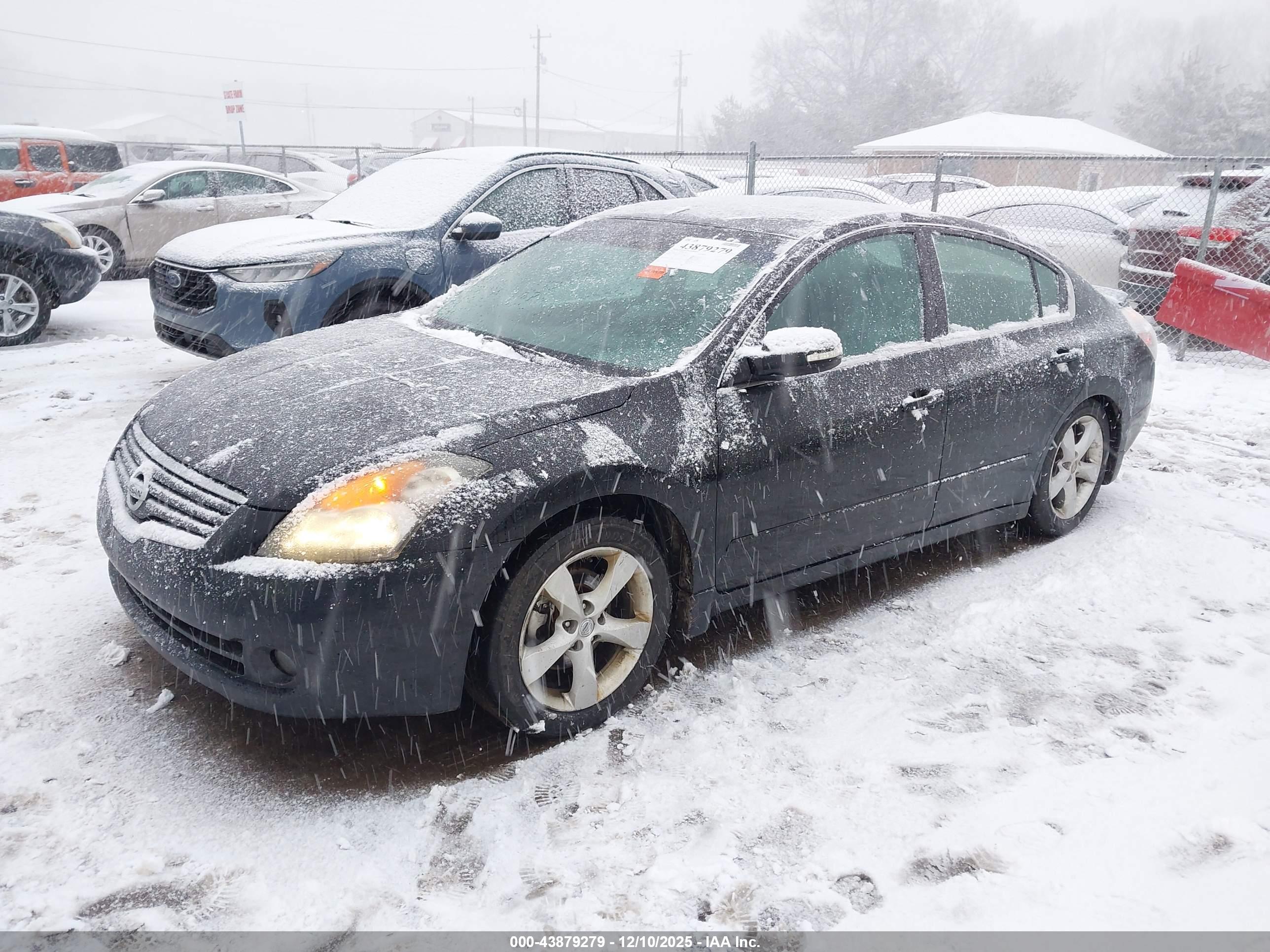 NISSAN ALTIMA image 2