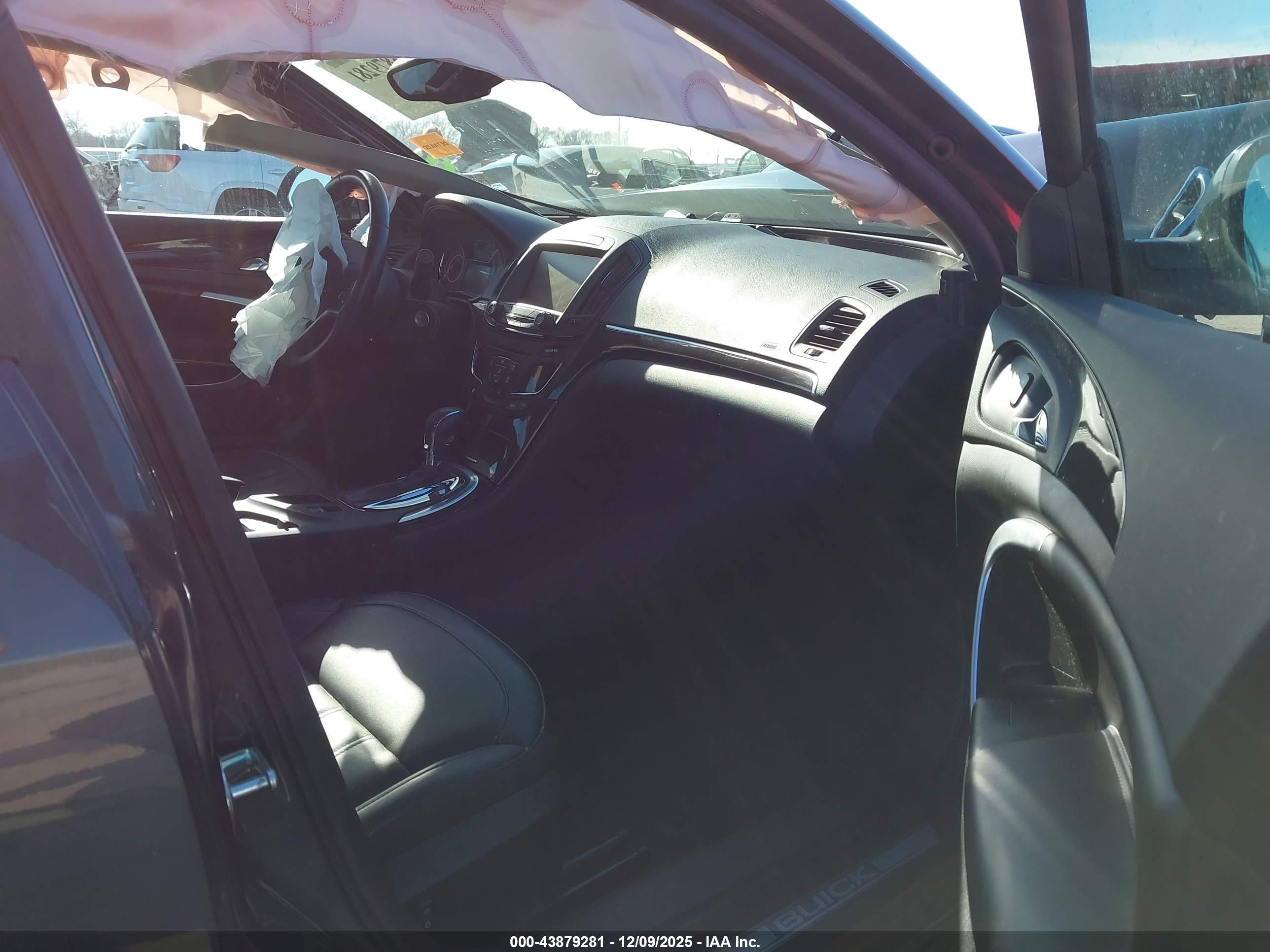 BUICK REGAL image 5