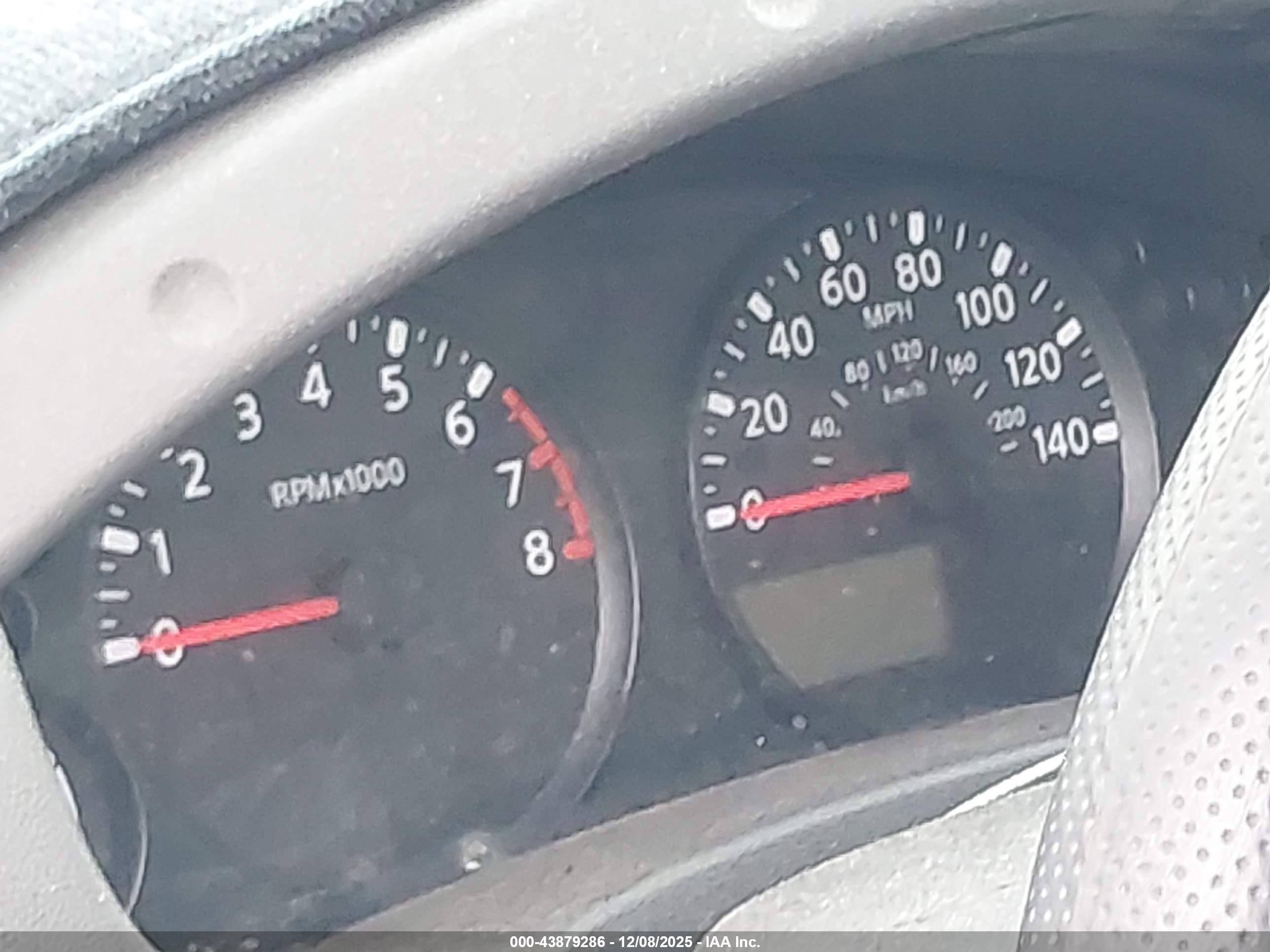 NISSAN FRONTIER image 7