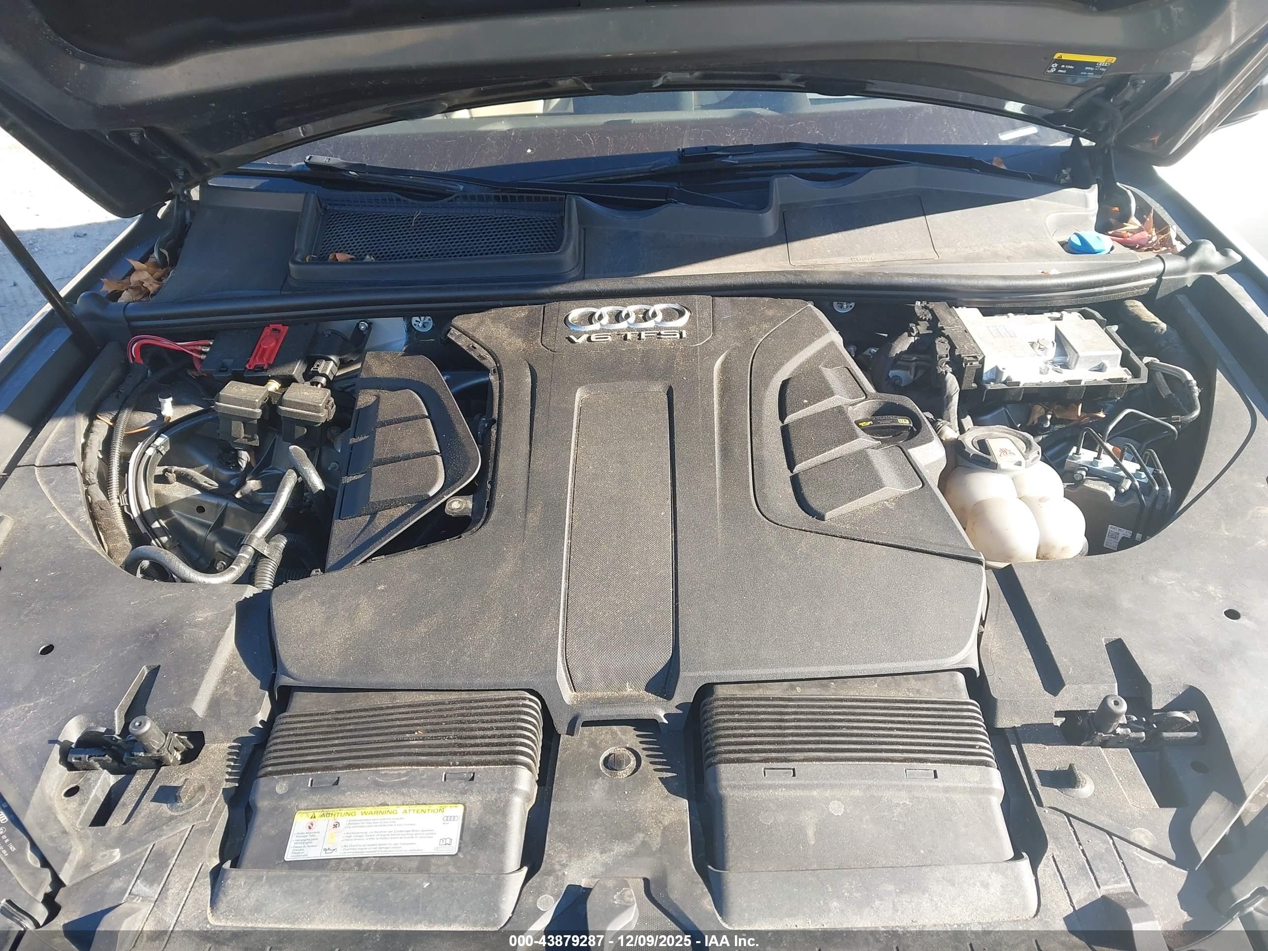 AUDI Q7 image 10