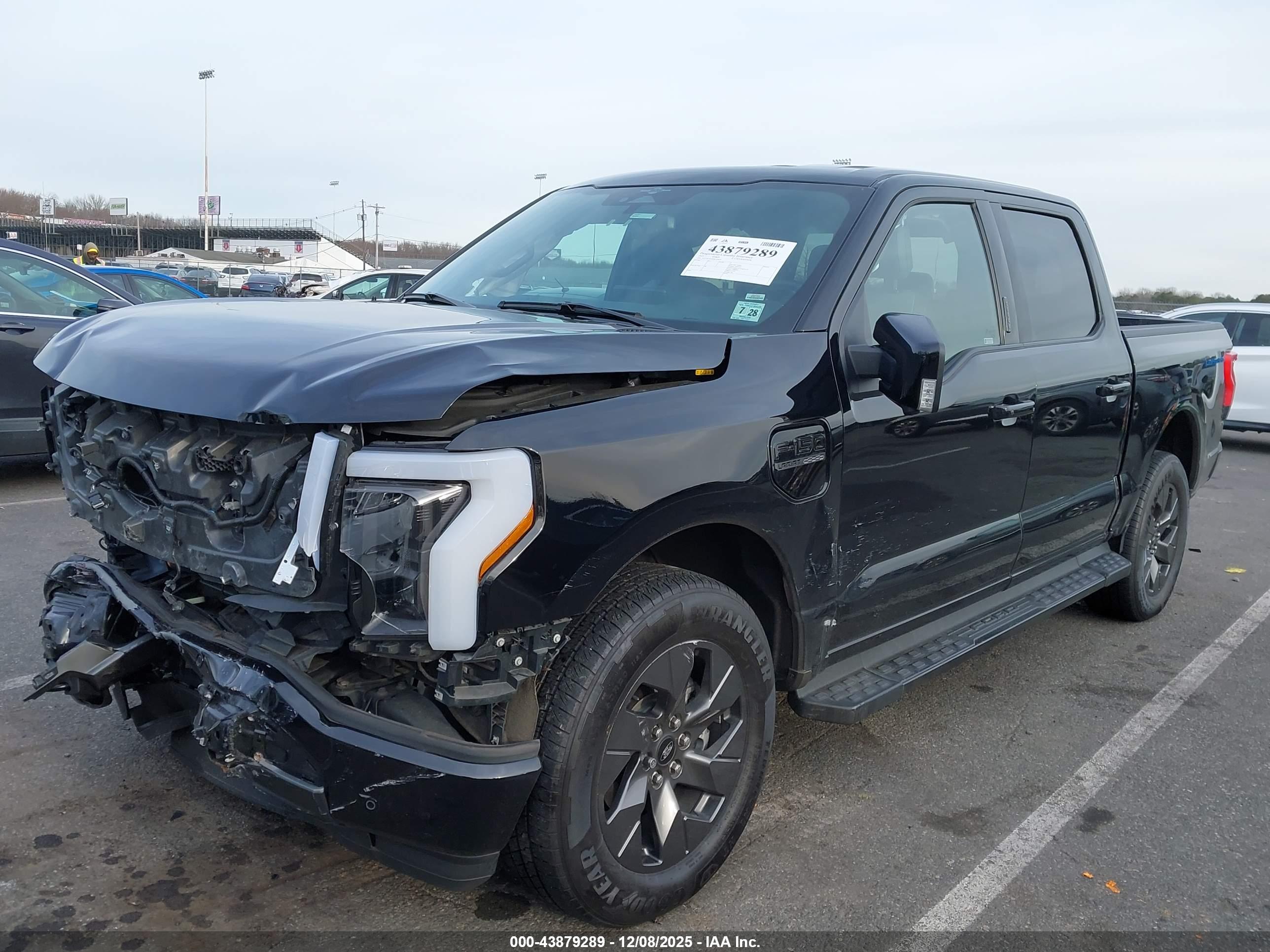 FORD F-150 image 2