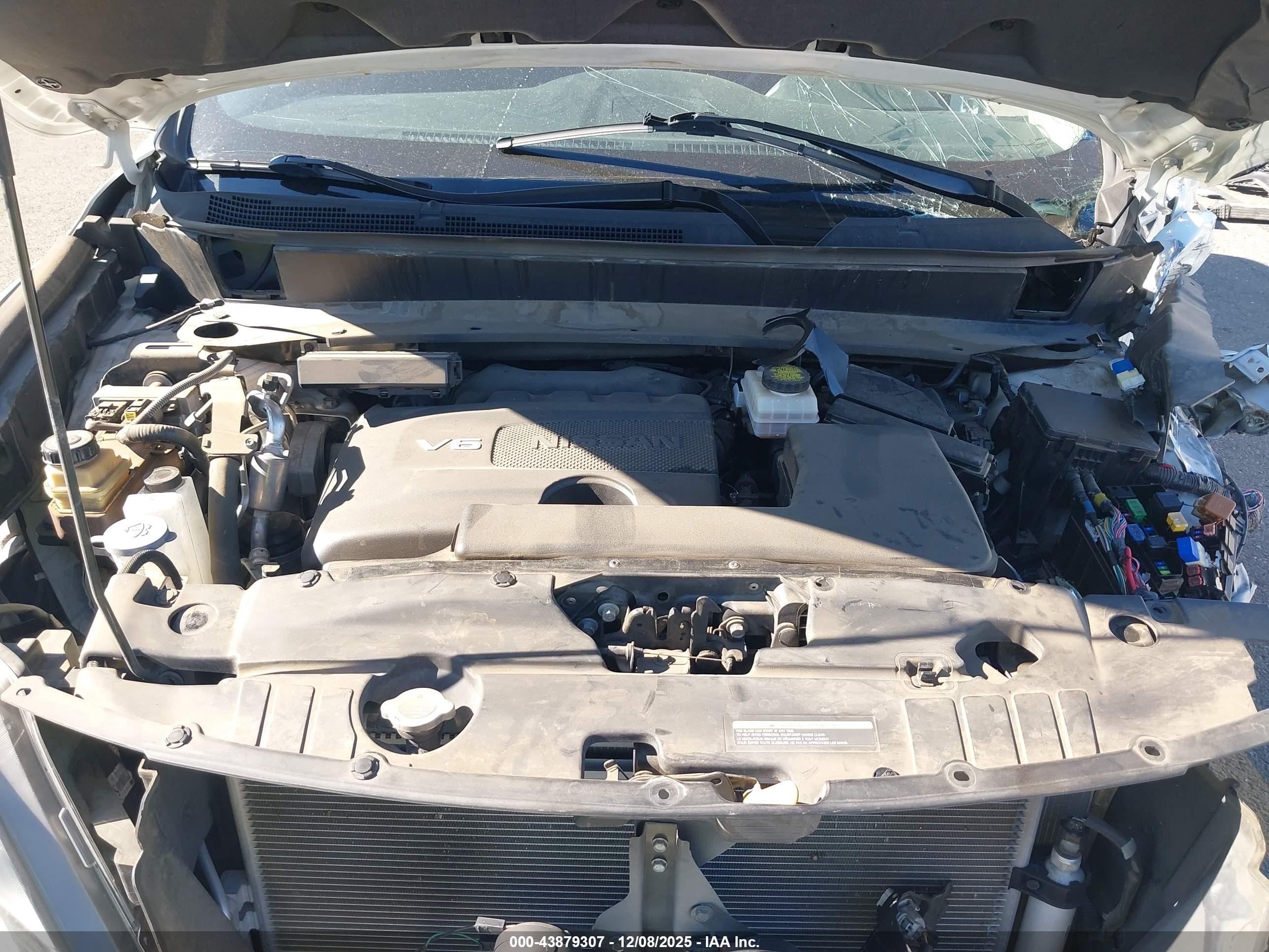 NISSAN PATHFINDER image 10