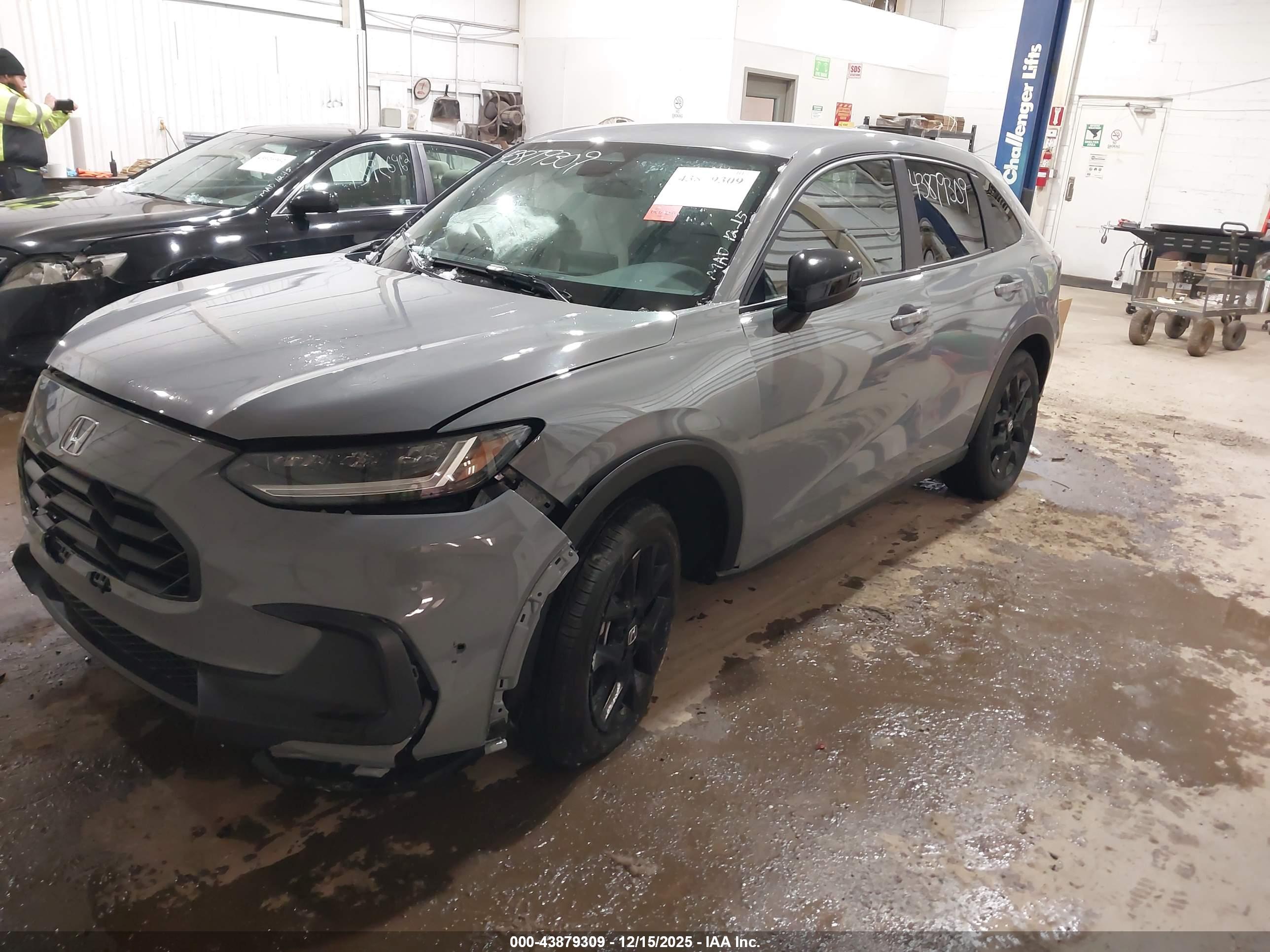 HONDA HR-V image 2