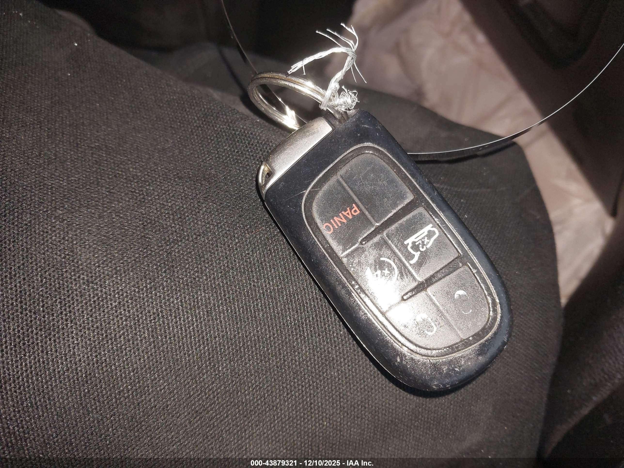 JEEP CHEROKEE image 11