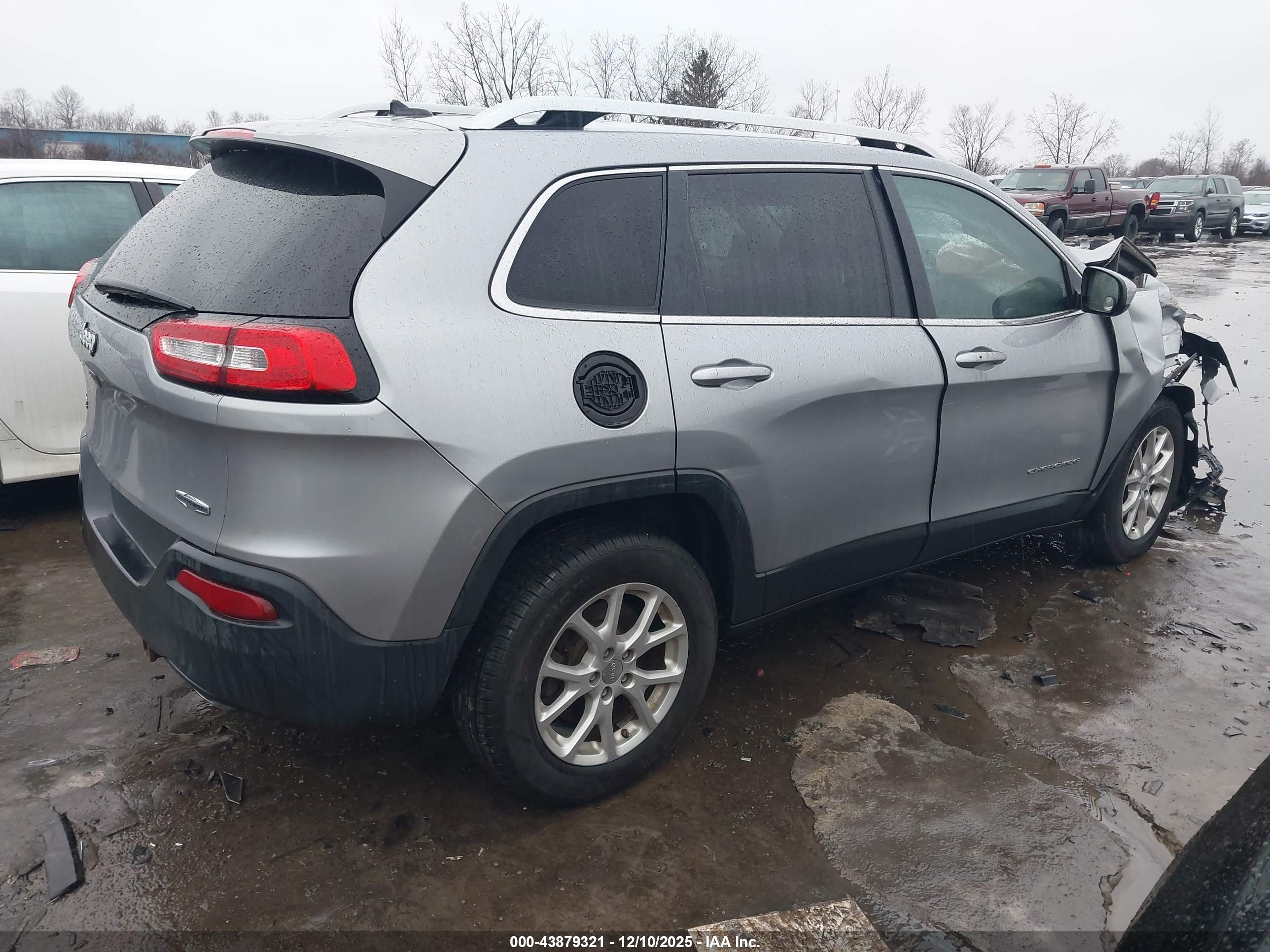 JEEP CHEROKEE image 4