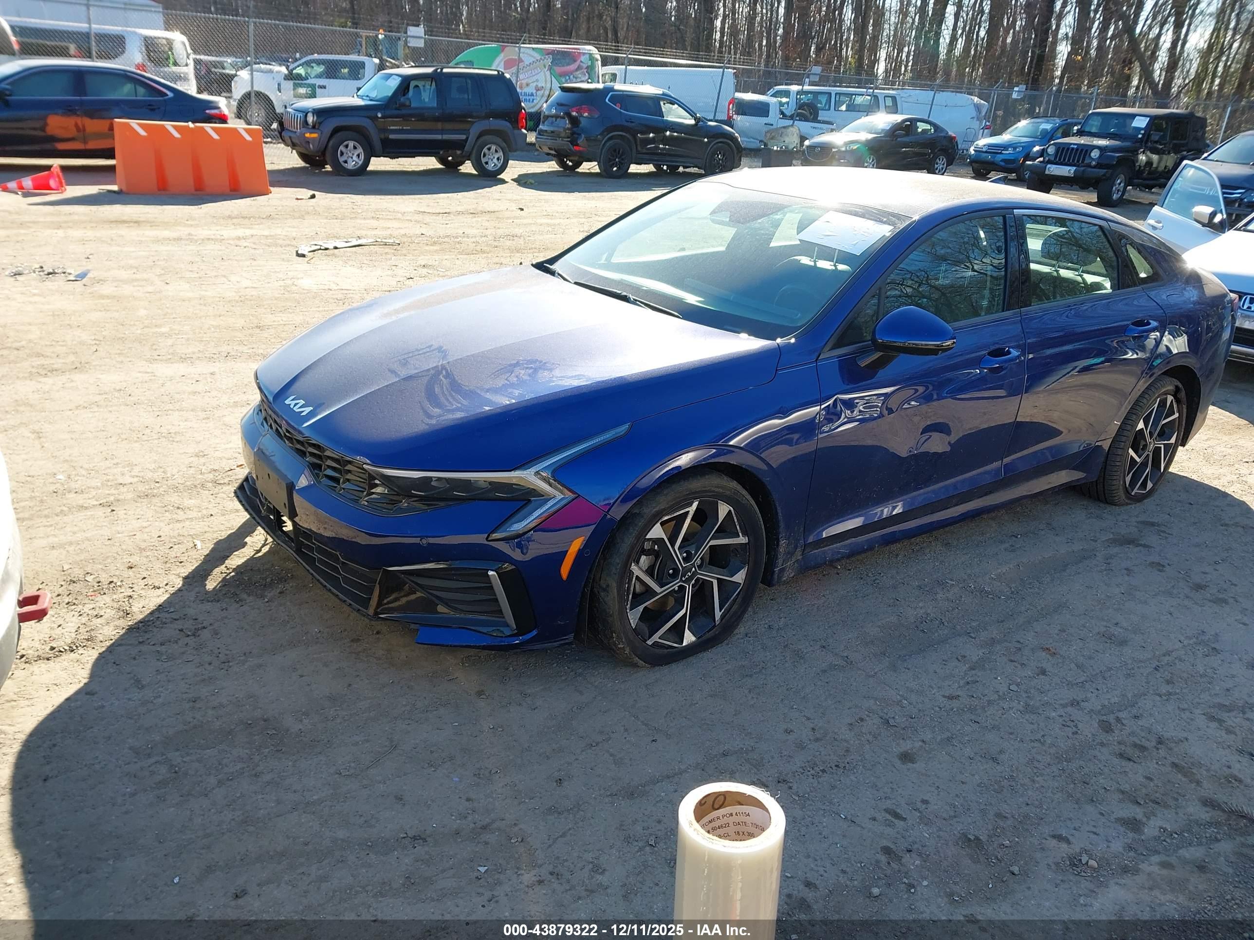 KIA K5 image 2