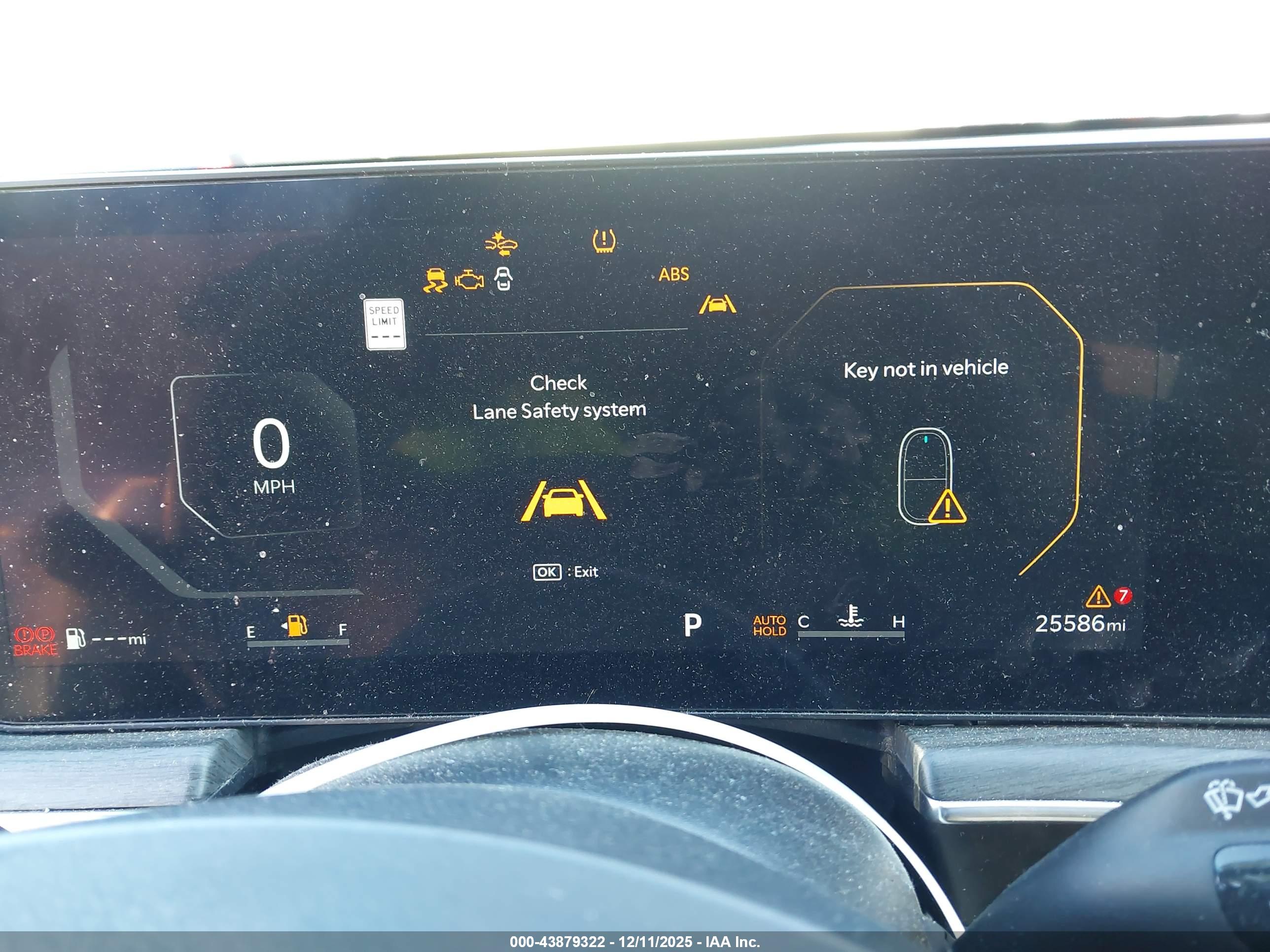 KIA K5 image 7