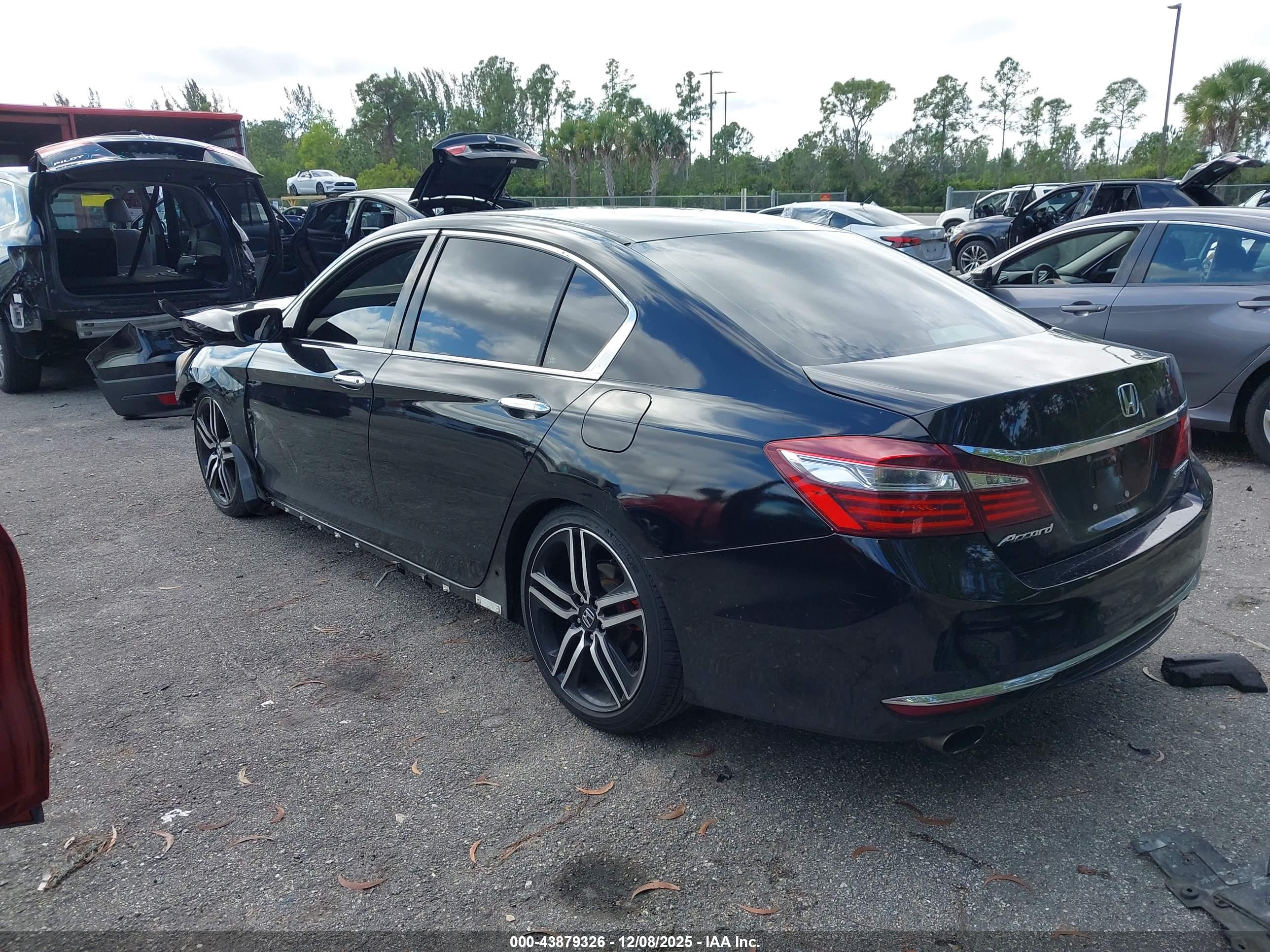 HONDA ACCORD image 3