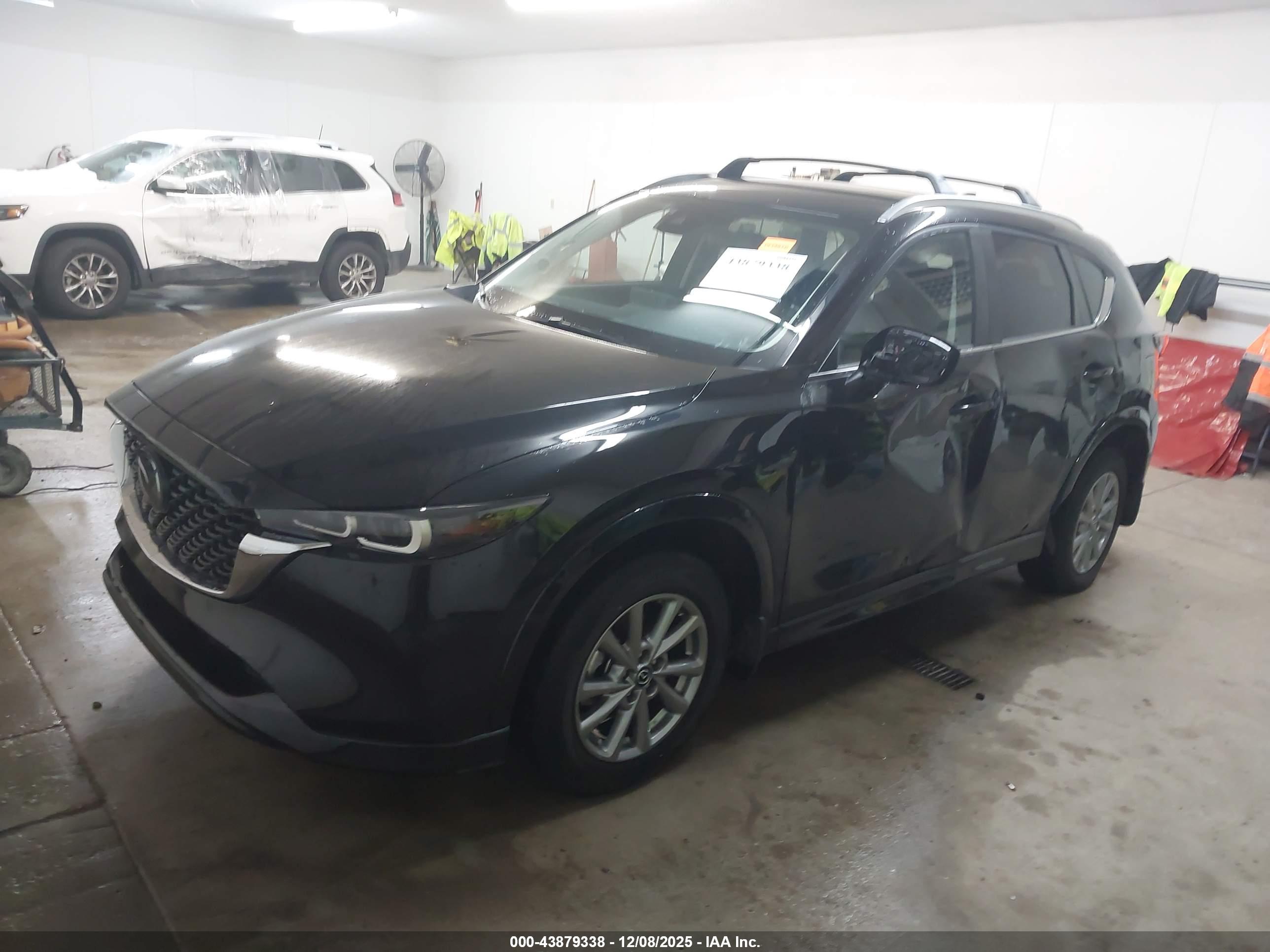 MAZDA CX-5 image 2
